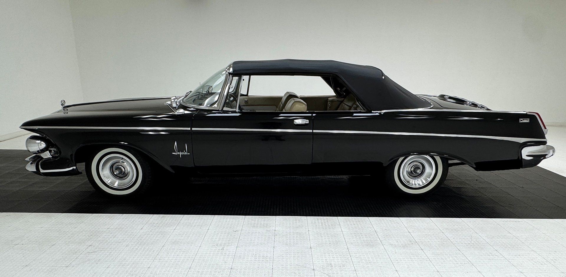 1963 Chrysler Imperial Crown, foto 3