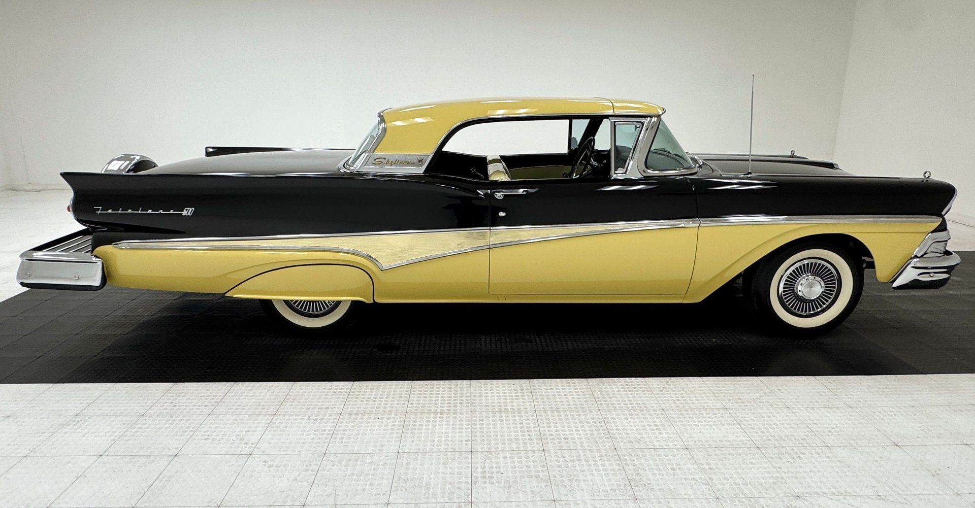 1958 Ford Fairlane 500 Skyliner, foto 6