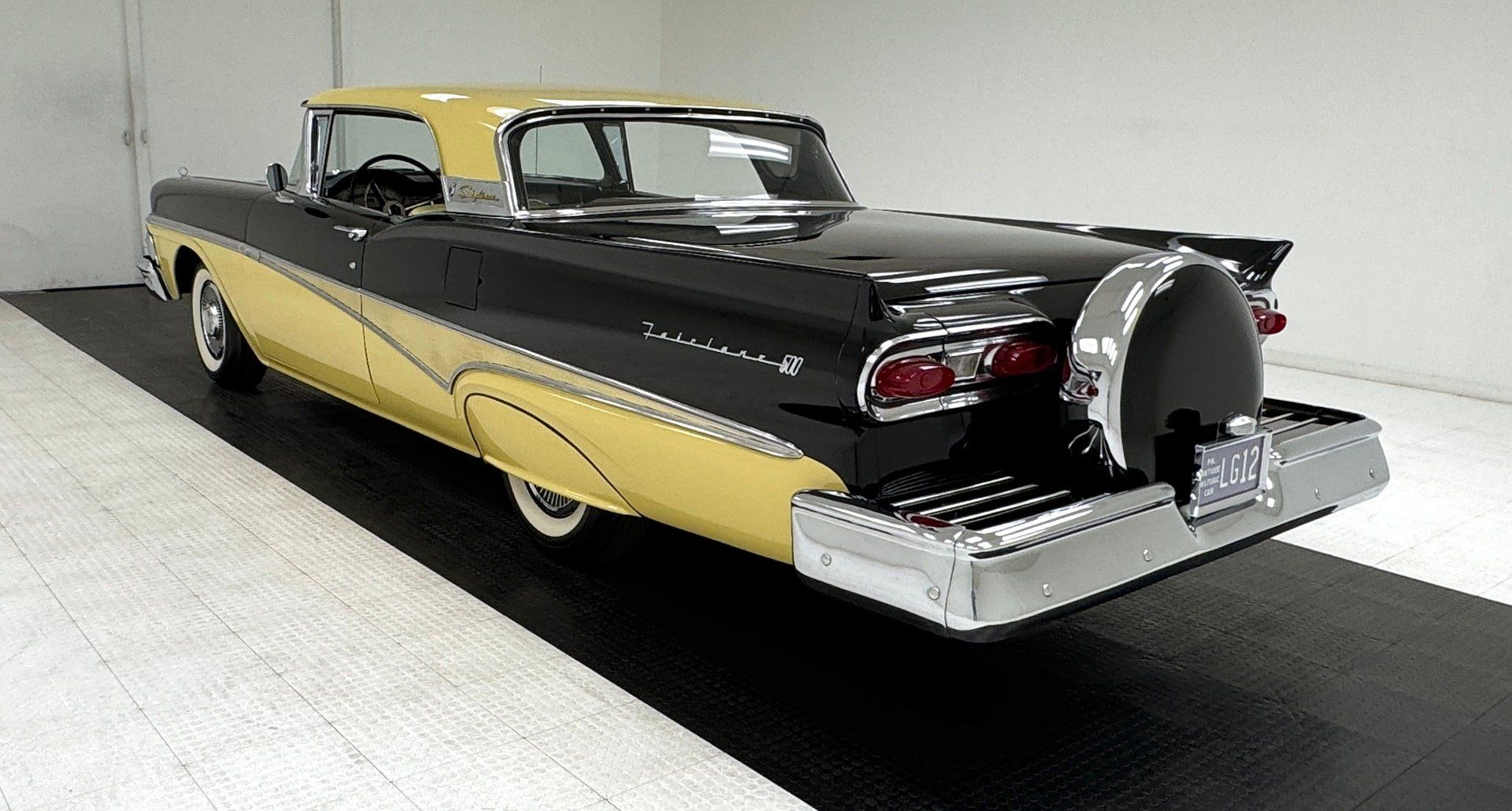 1958 Ford Fairlane 500 Skyliner, foto 3
