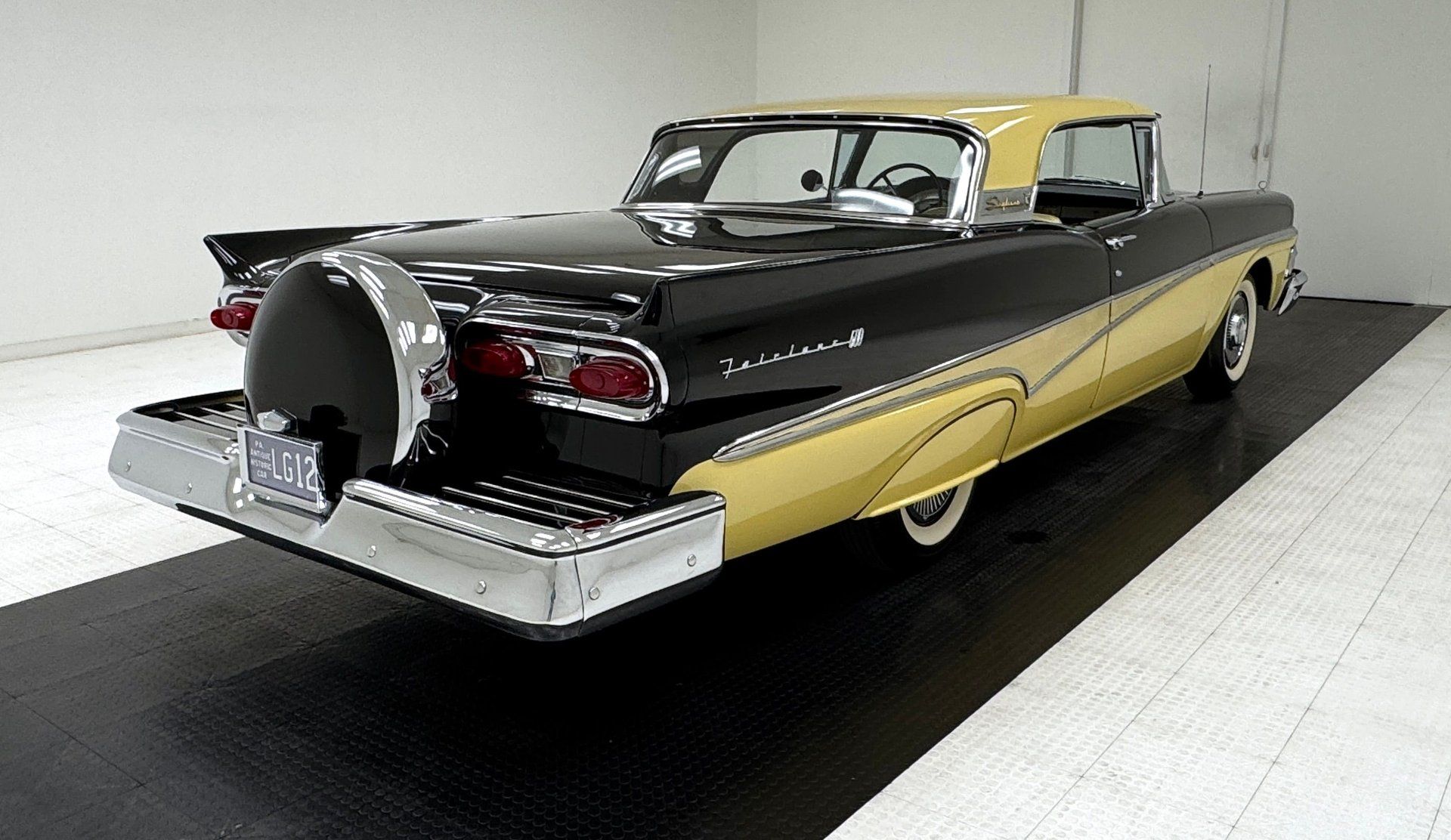 1958 Ford Fairlane 500 Skyliner, foto 5