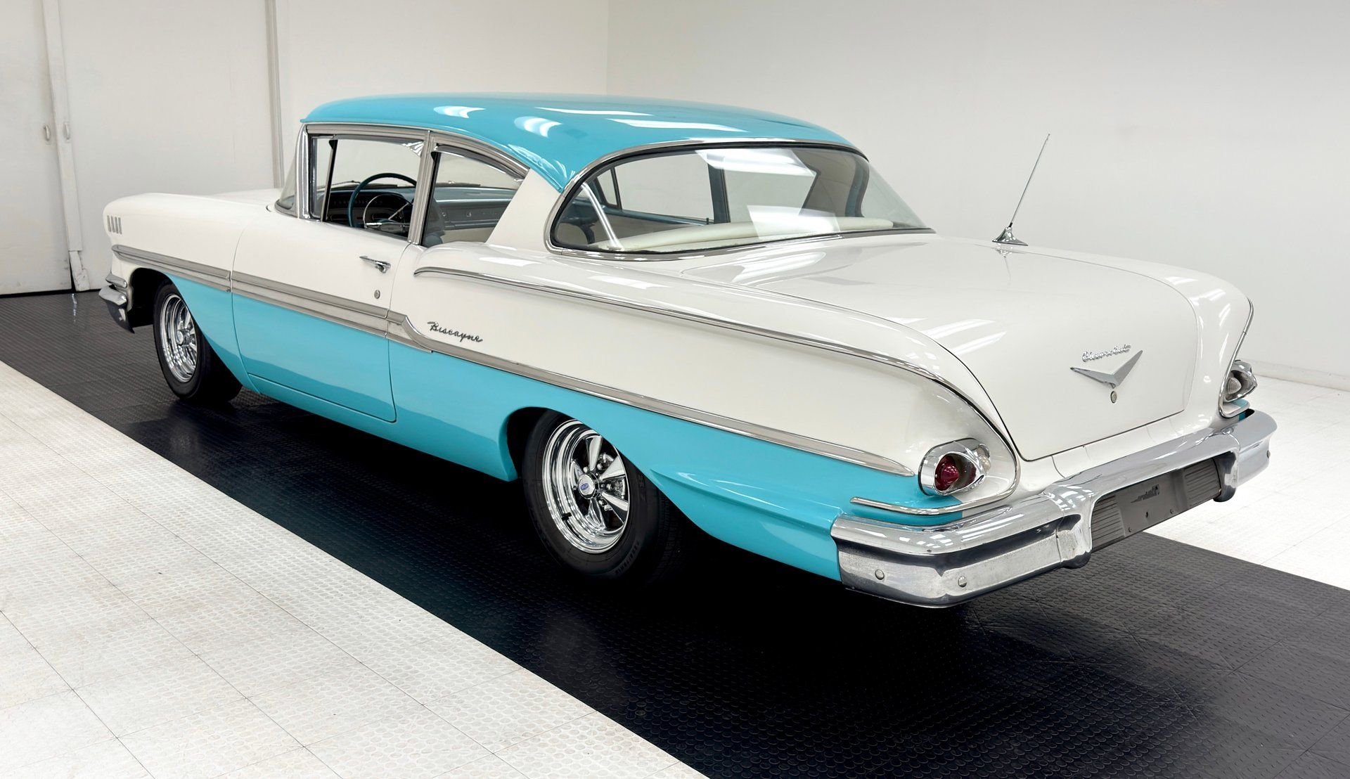 1958 Chevrolet Biscayne 2 Door Sedan, foto 3