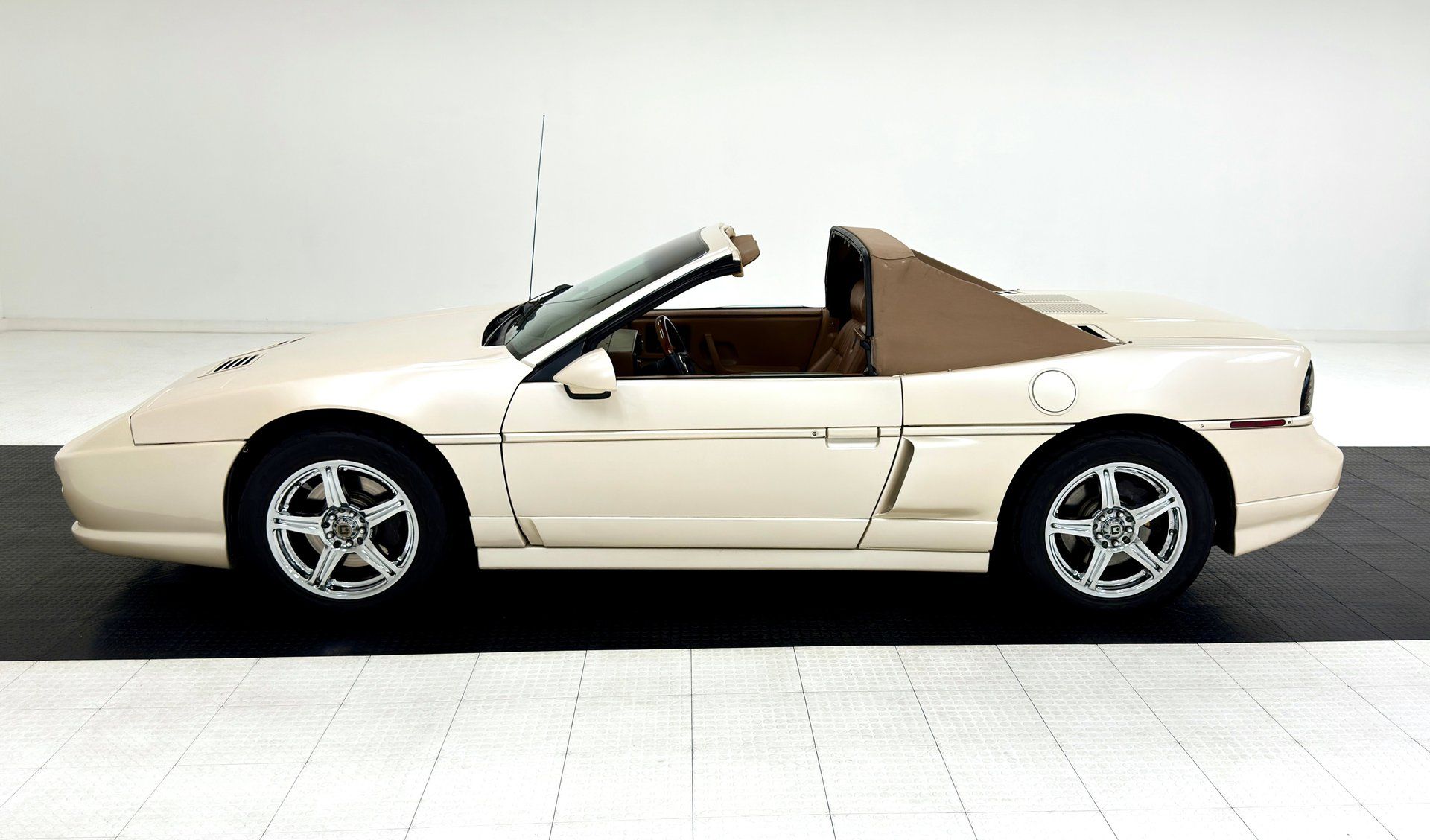 1988 Pontiac Fiero GT Convertible, foto 4