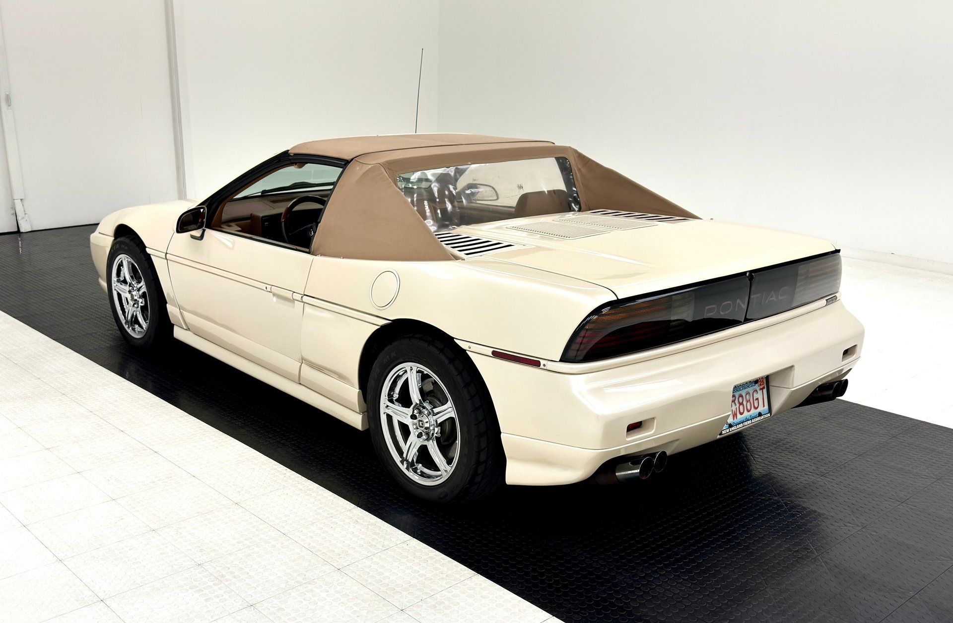 1988 Pontiac Fiero GT Convertible, foto 6