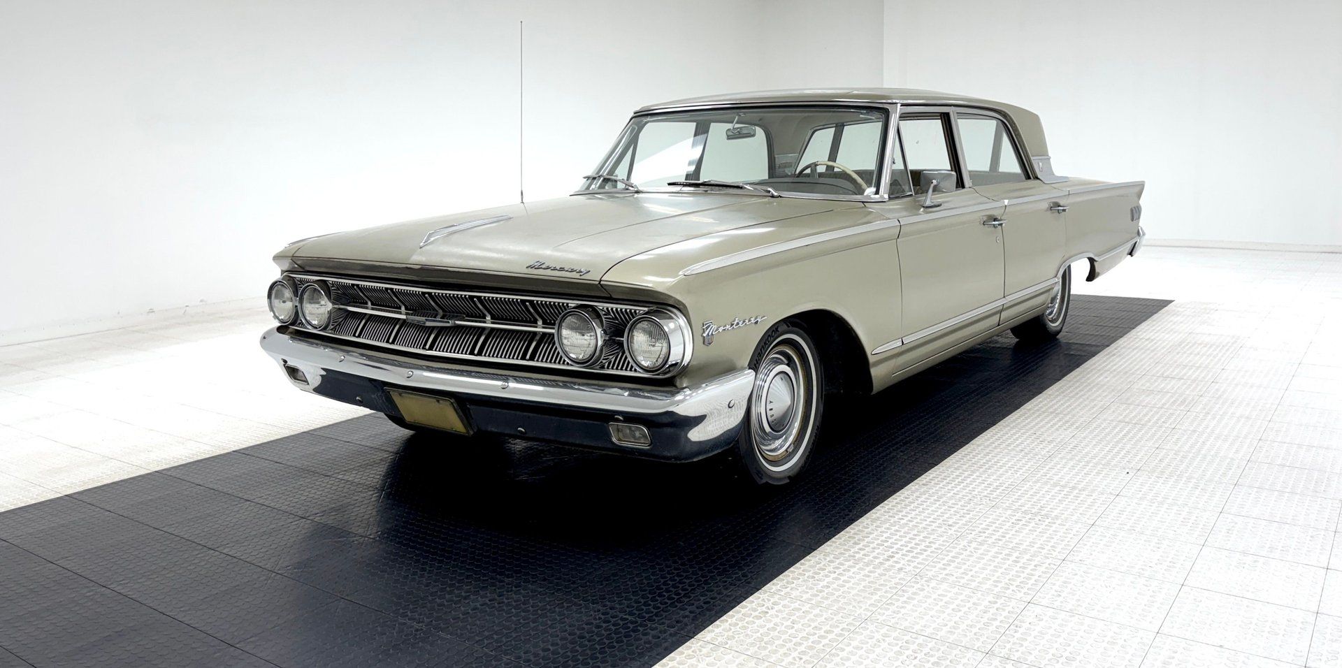 1963 Mercury Monterey Custom Sedan, foto 1