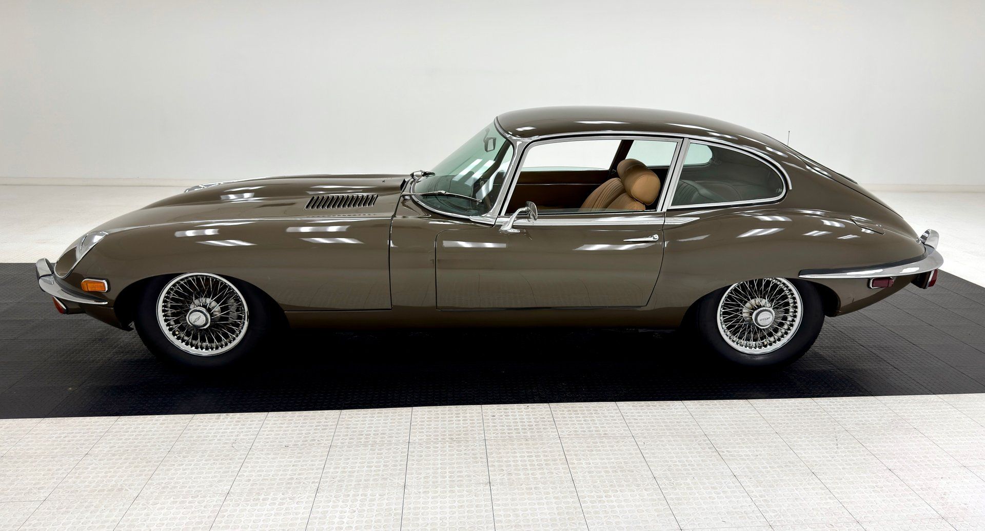 1970 Jaguar XKE Coupe, foto 2