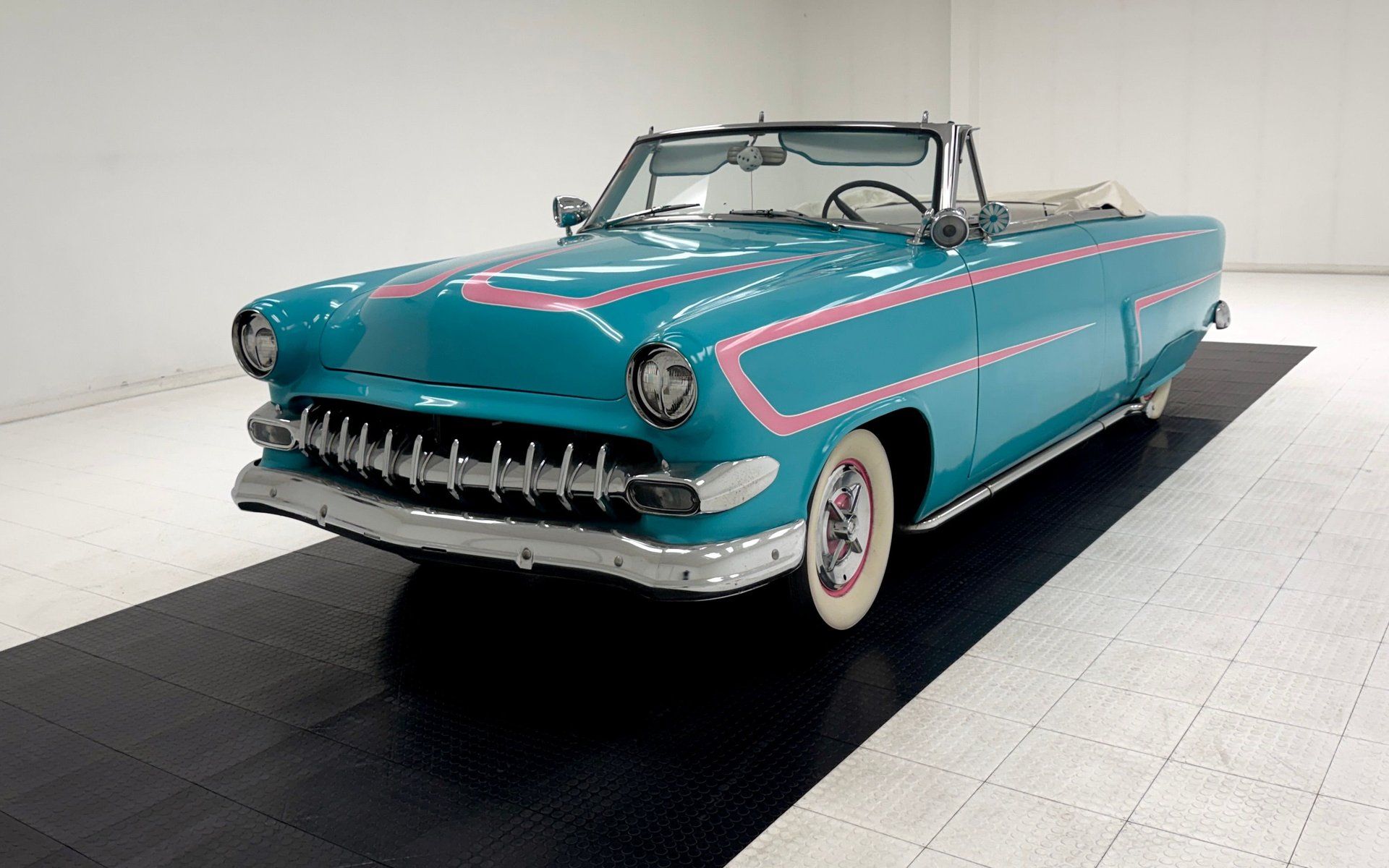 1953 Ford Sunliner Convertible, foto 2