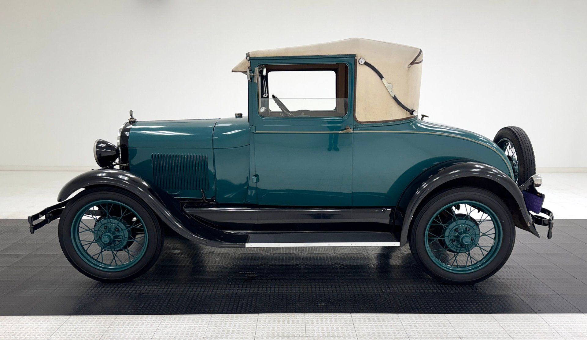 1929 Ford Model A Sport Coupe, foto 2