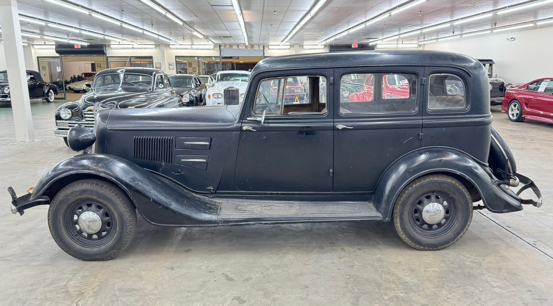 1934 Plymouth PE Deluxe 4-Door Sedan, foto 2