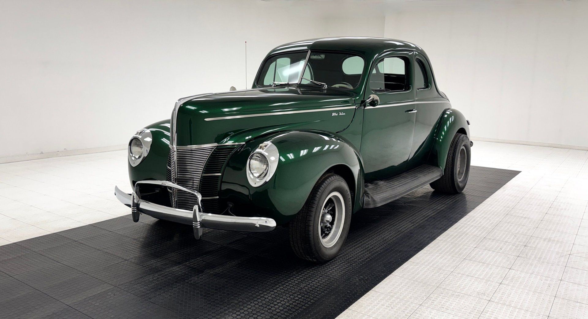1940 Ford Deluxe Coupe, foto 1
