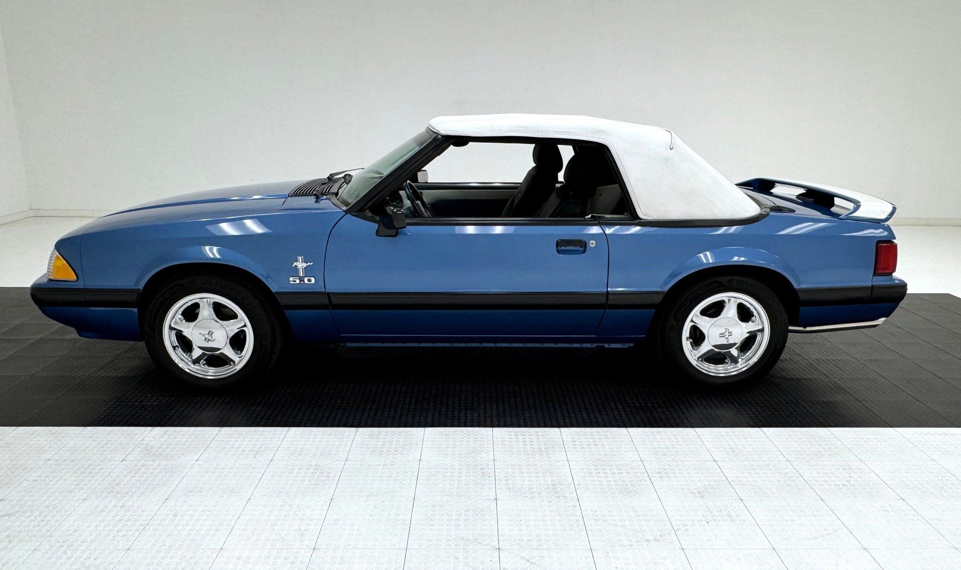 1989 Ford Mustang LX Convertible, foto 3