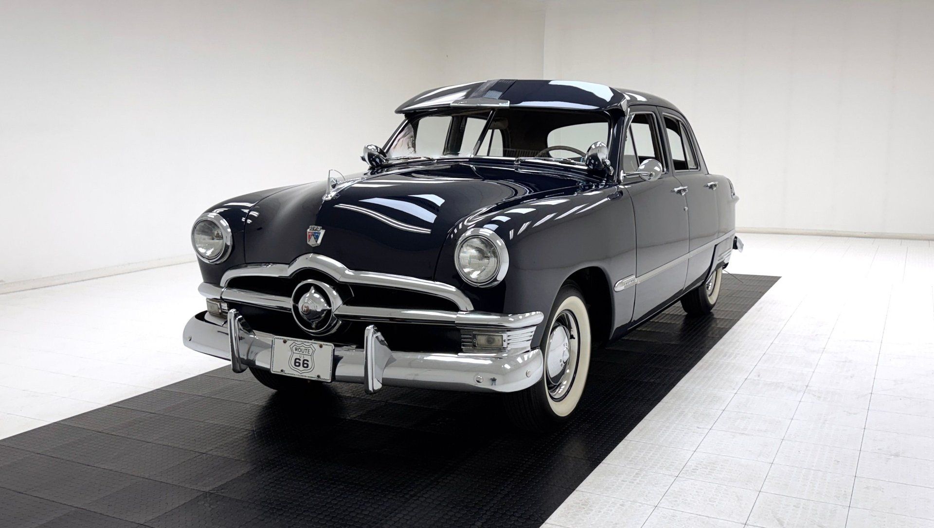 1950 Ford Custom 4 Door Sedan, foto 1