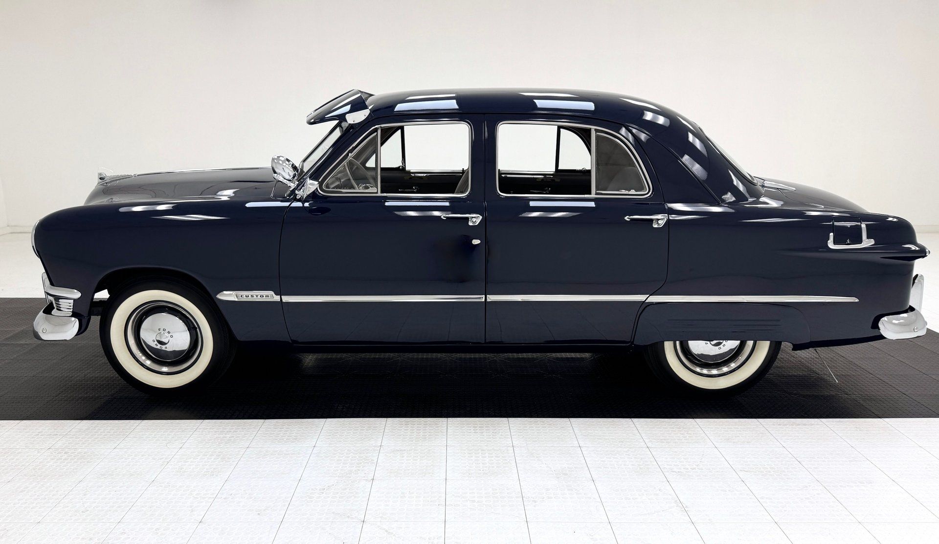 1950 Ford Custom 4 Door Sedan, foto 2