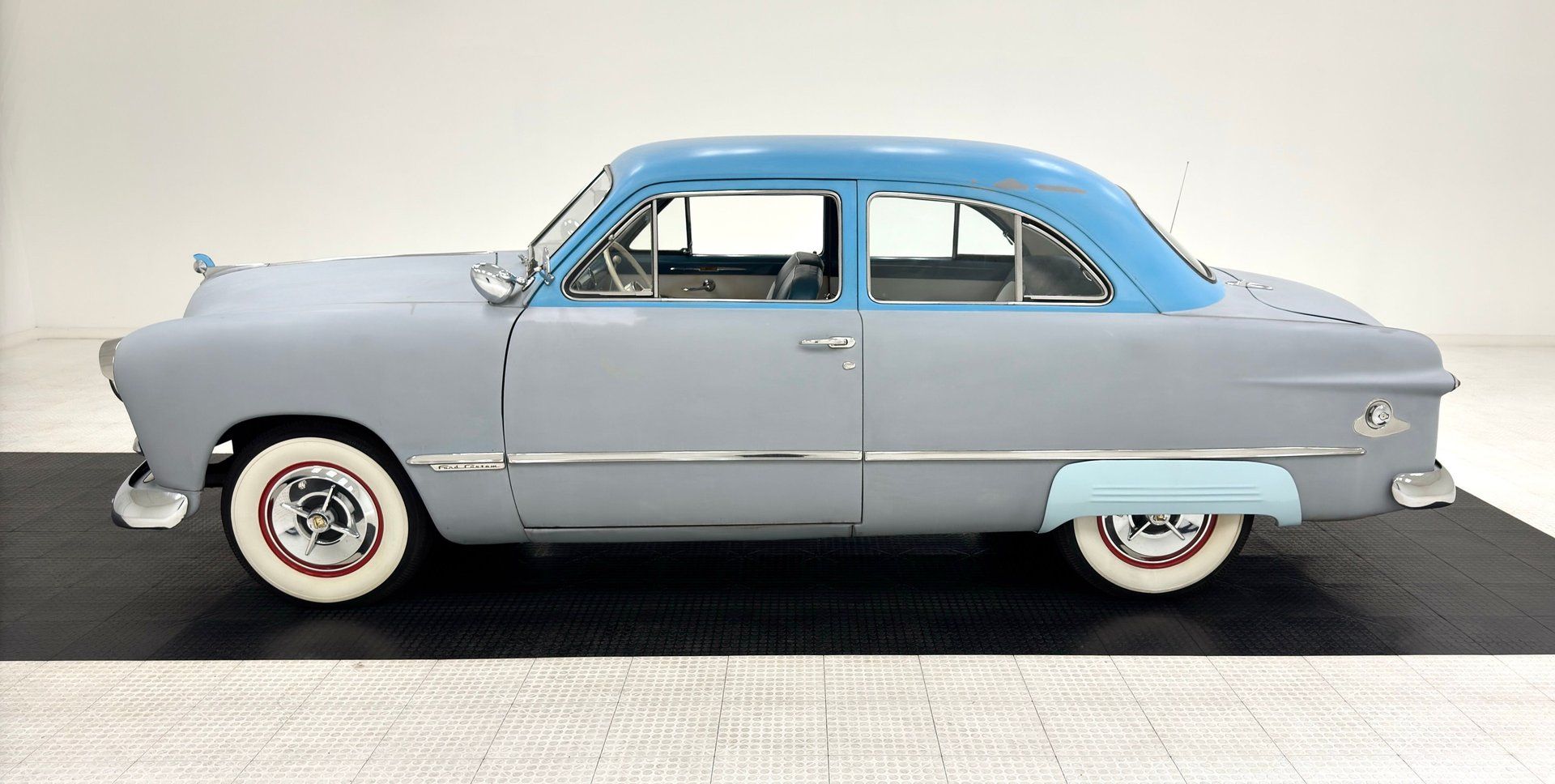 1949 Ford Custom Club Coupe, foto 2