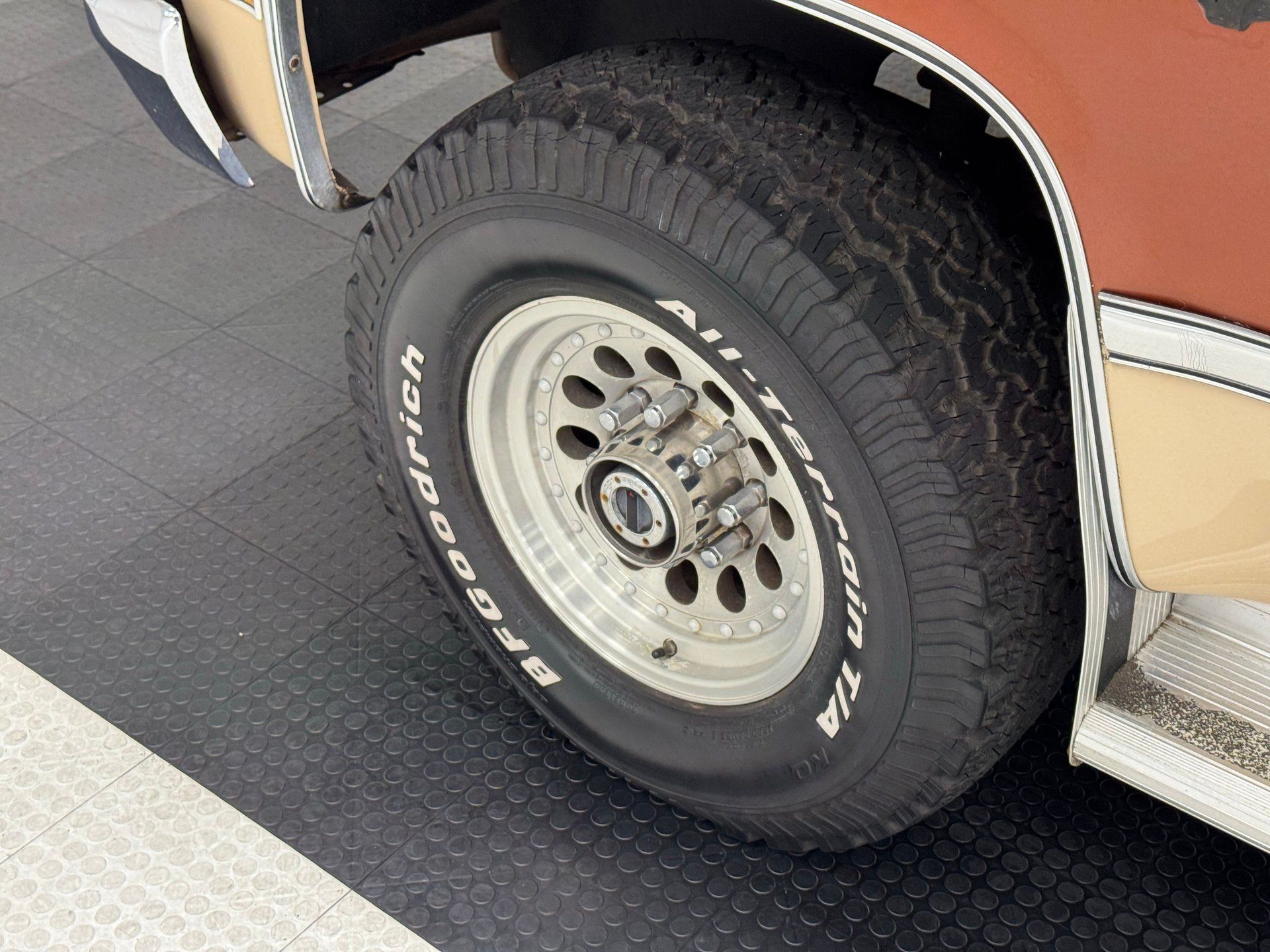 1986 GMC Sierra Classic 2500 4x4 Long Bed Pickup, foto 11
