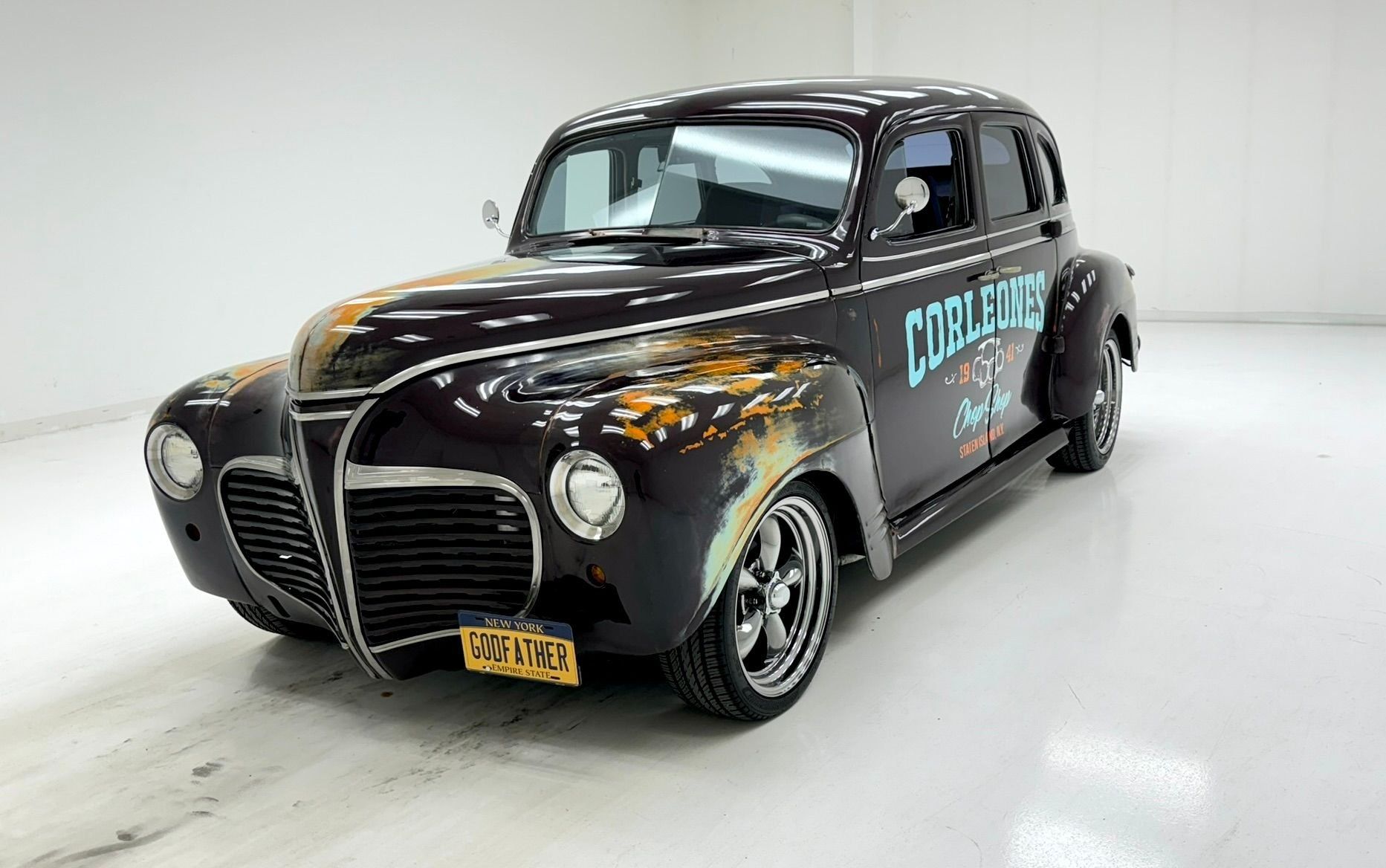 1941 Plymouth P11 Deluxe Sedan, foto 1