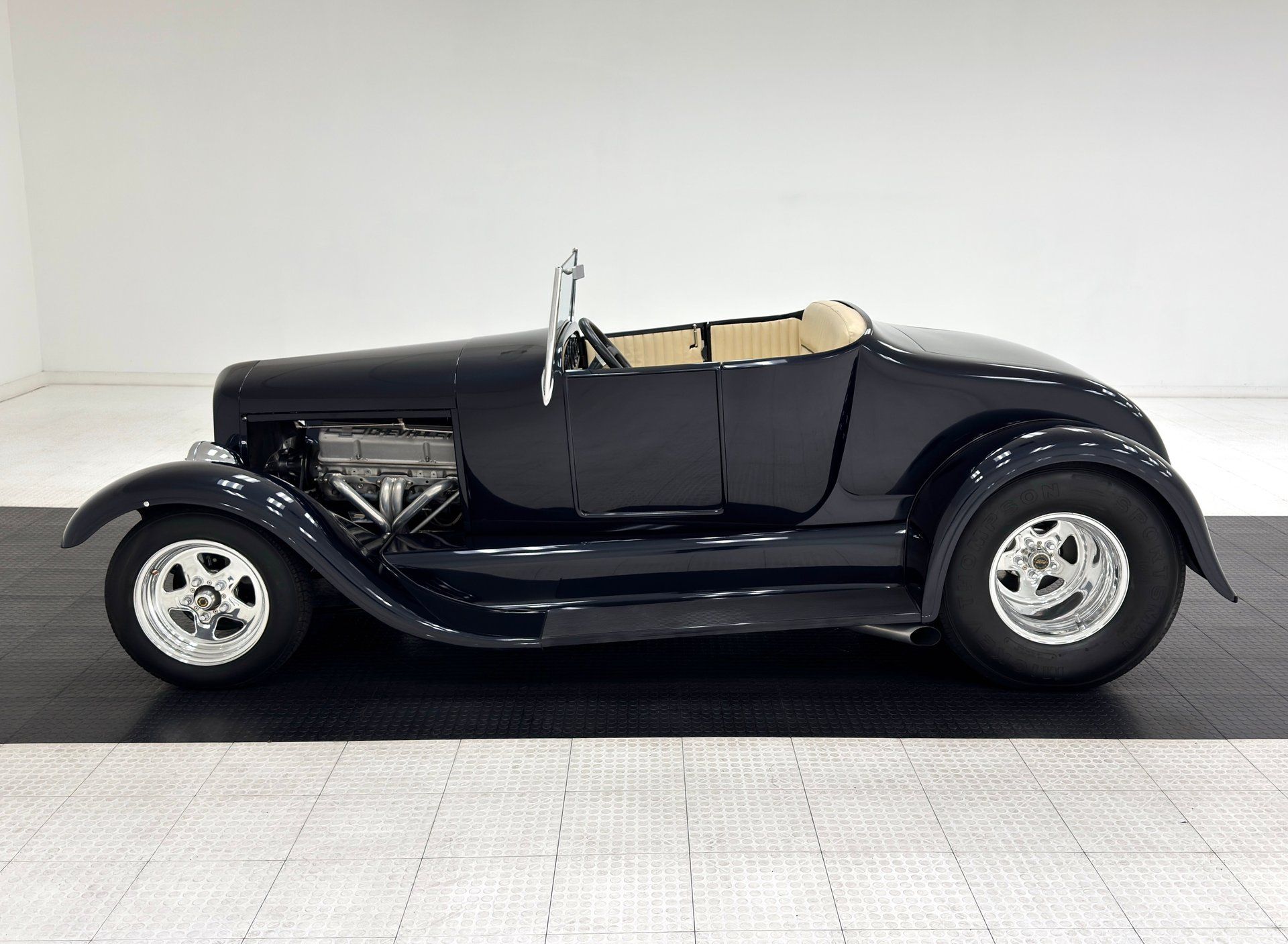 1927 Ford Model T Roadster, foto 2