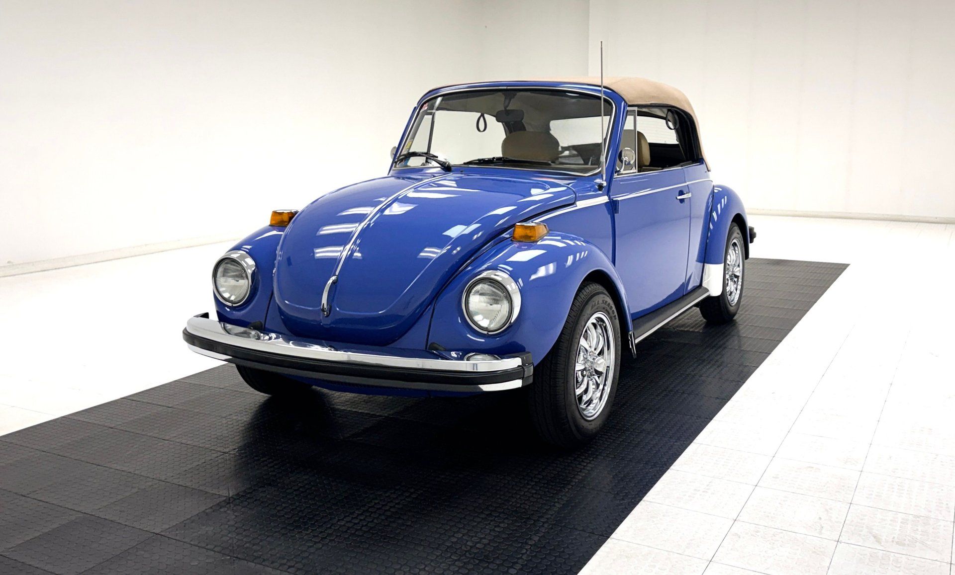 1978 Volkswagen Super Beetle Convertible, foto 1