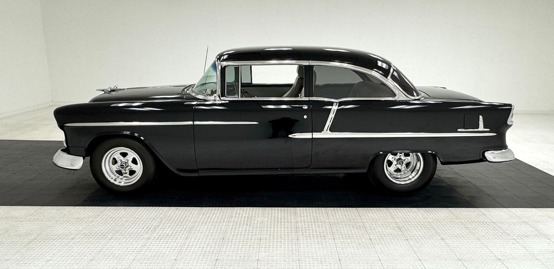 1955 Chevrolet Bel Air 2 Door Sedan, foto 2