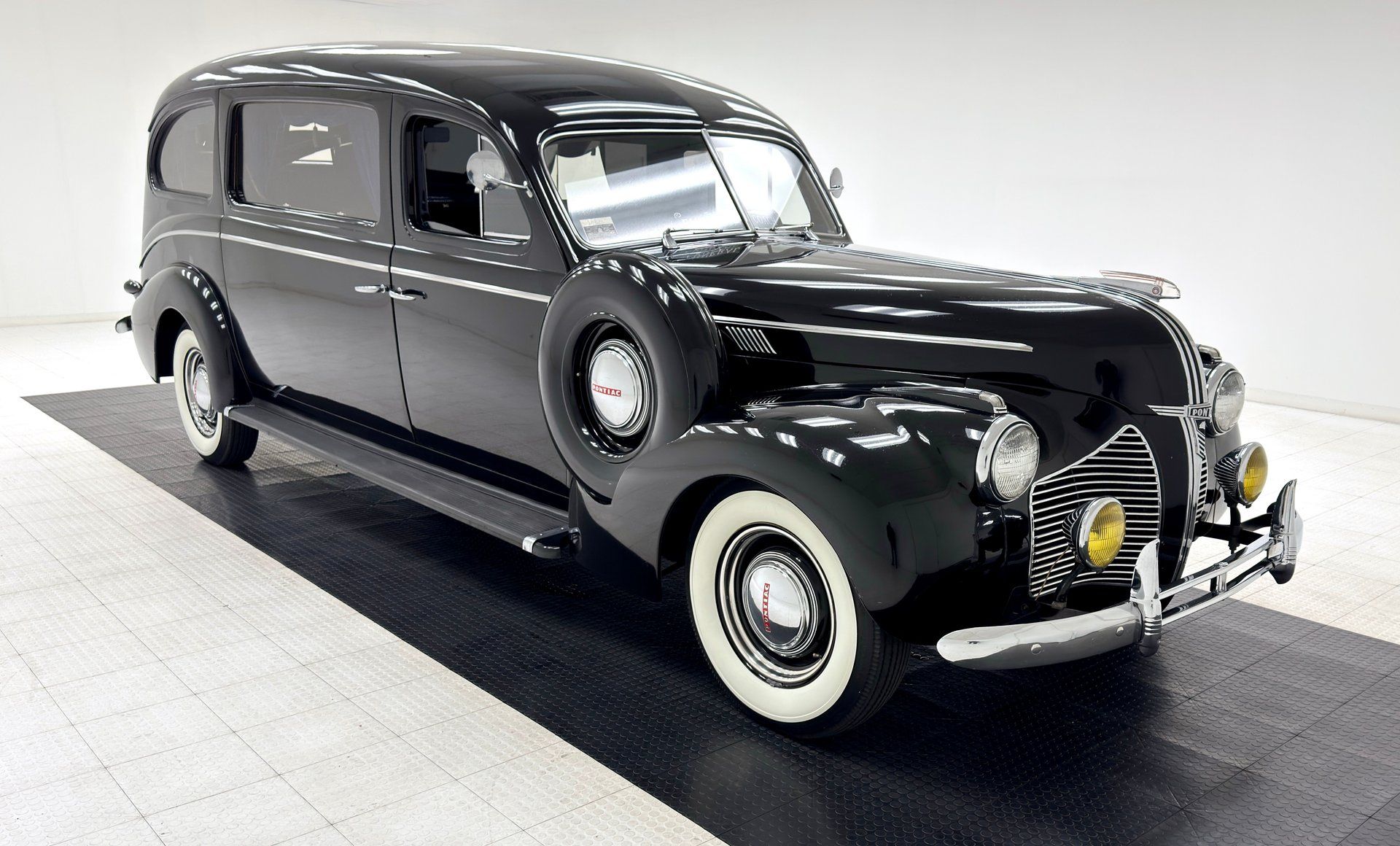 1940 Pontiac Deluxe 8 Silver Streak Superior Hearse, foto 7