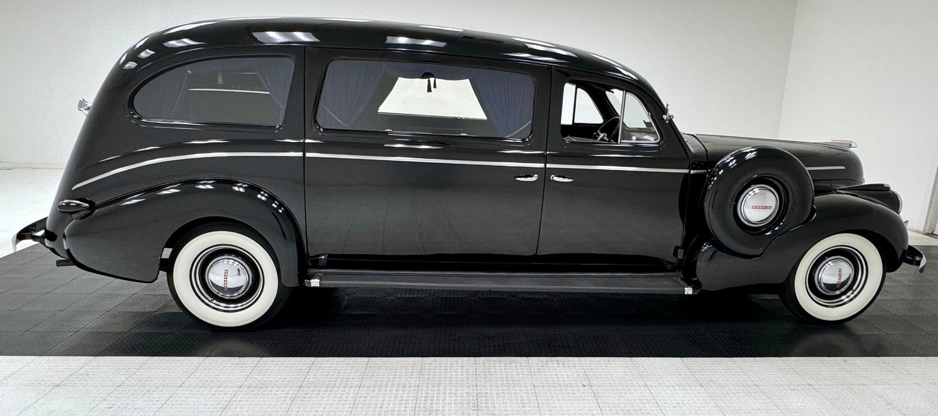 1940 Pontiac Deluxe 8 Silver Streak Superior Hearse, foto 6