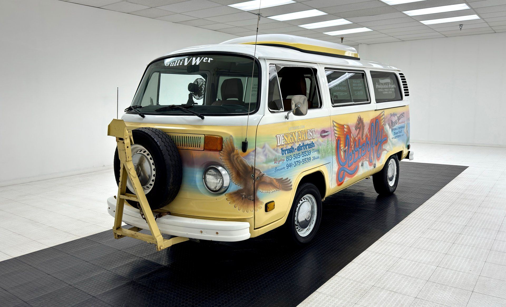 1976 Volkswagen Type 2 Kombi Bus, foto 1