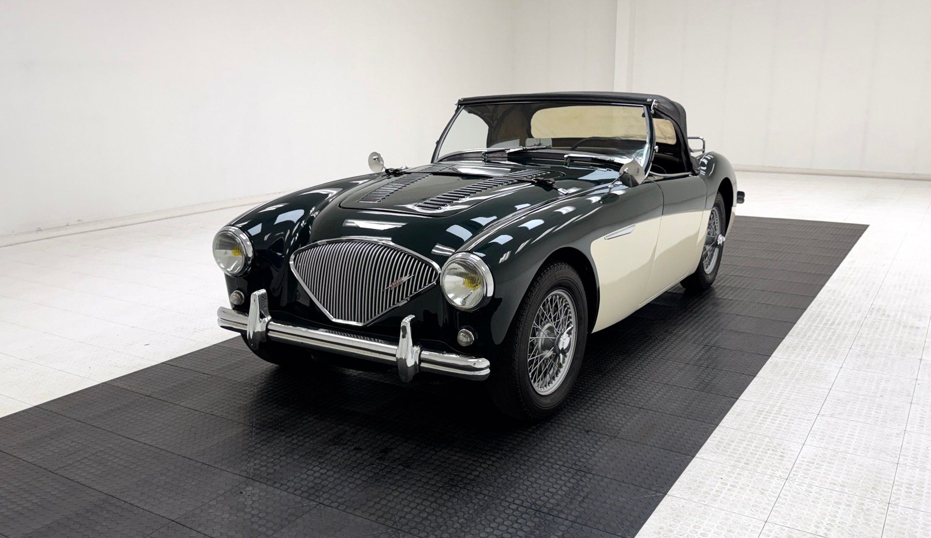 1956 Austin-Healey 100-4 BN2 Roadster, foto 1