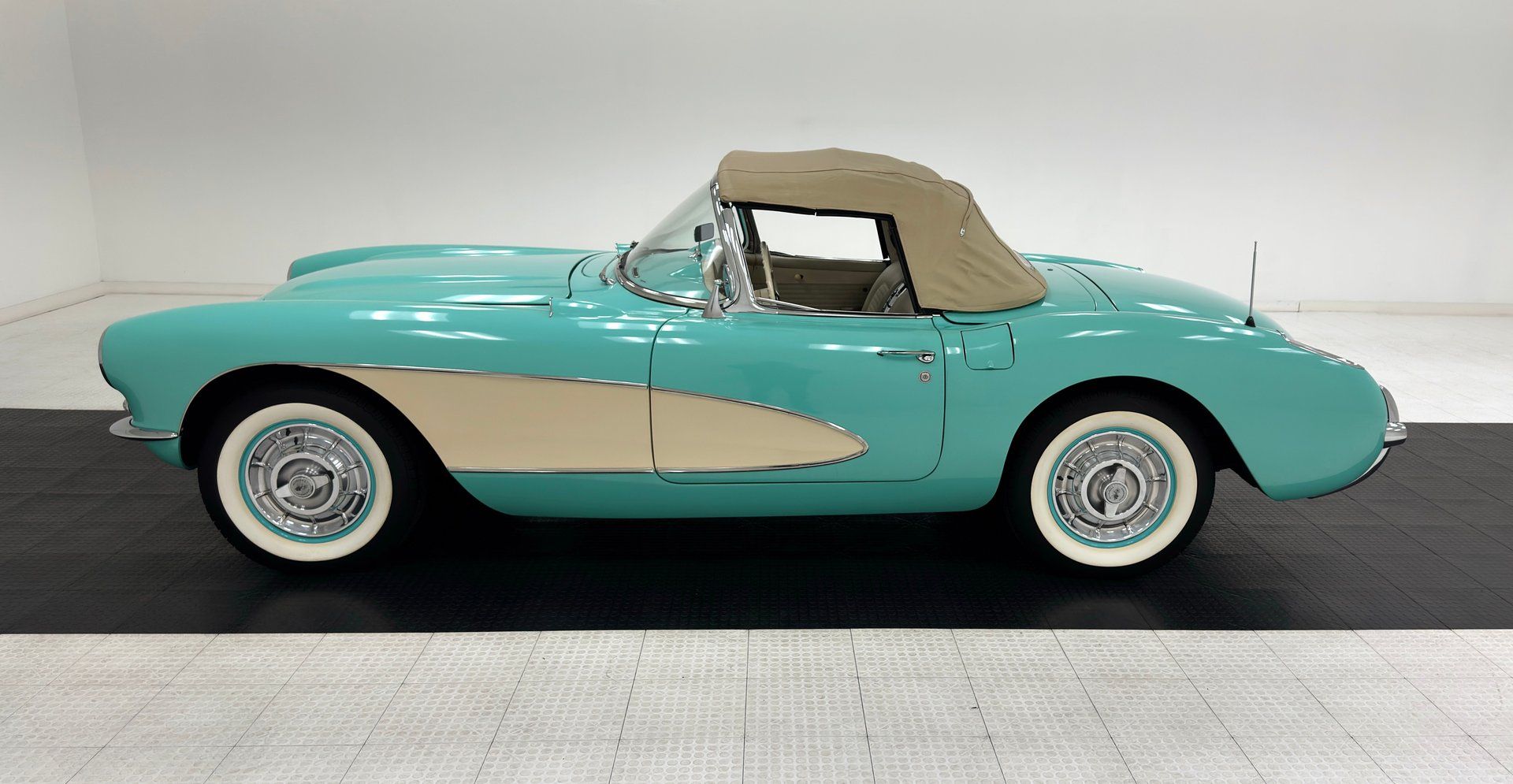 1956 Chevrolet Corvette Convertible, foto 3