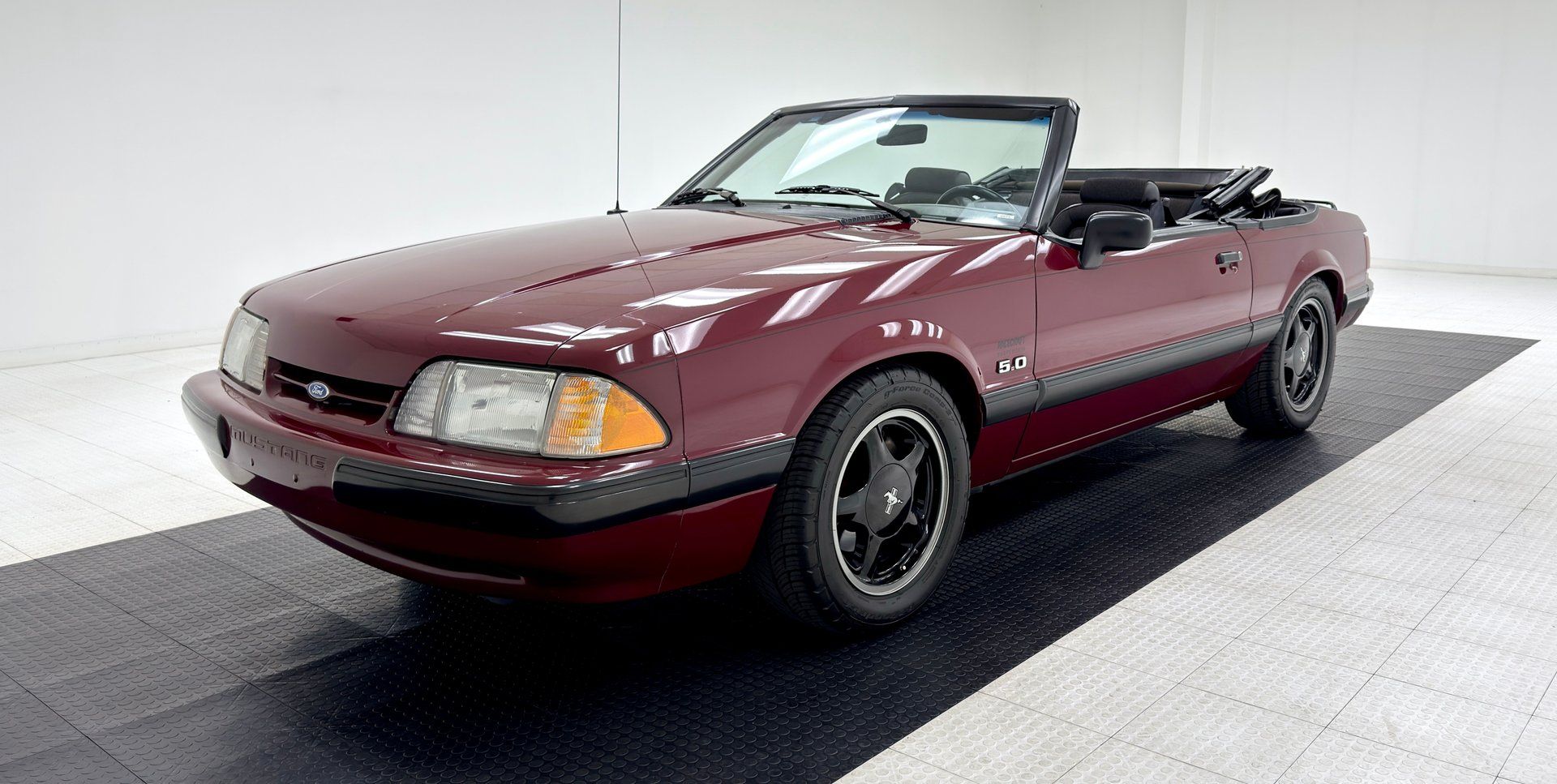 1990 Ford Mustang LX Convertible, foto 2