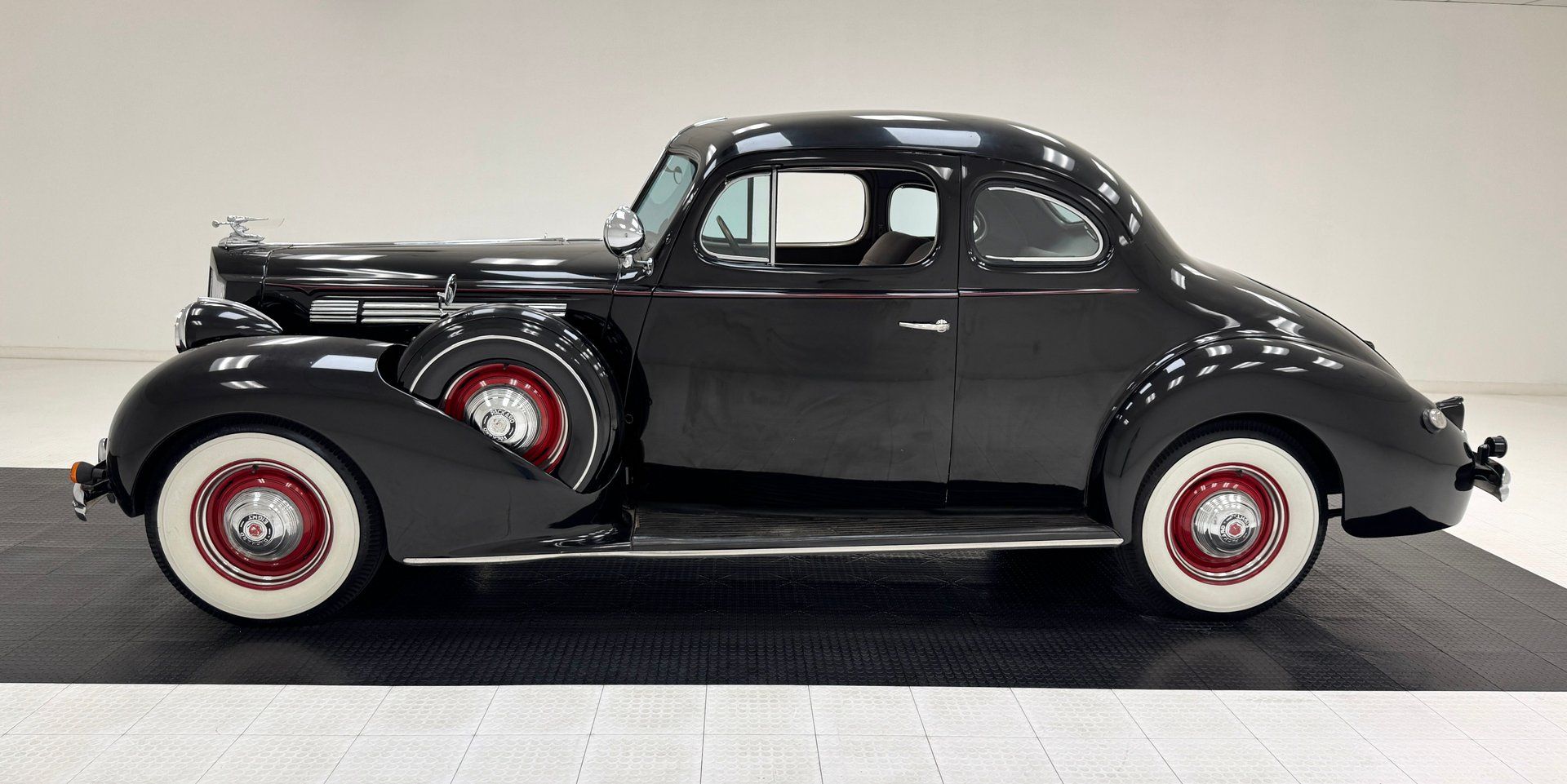 1938 Packard Eight 1601 Business Coupe, foto 2