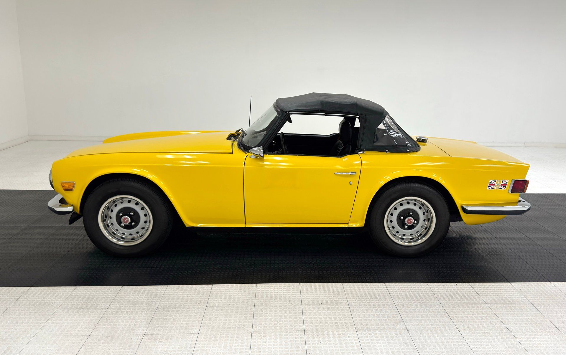 1972 Triumph TR6 Roadster, foto 3