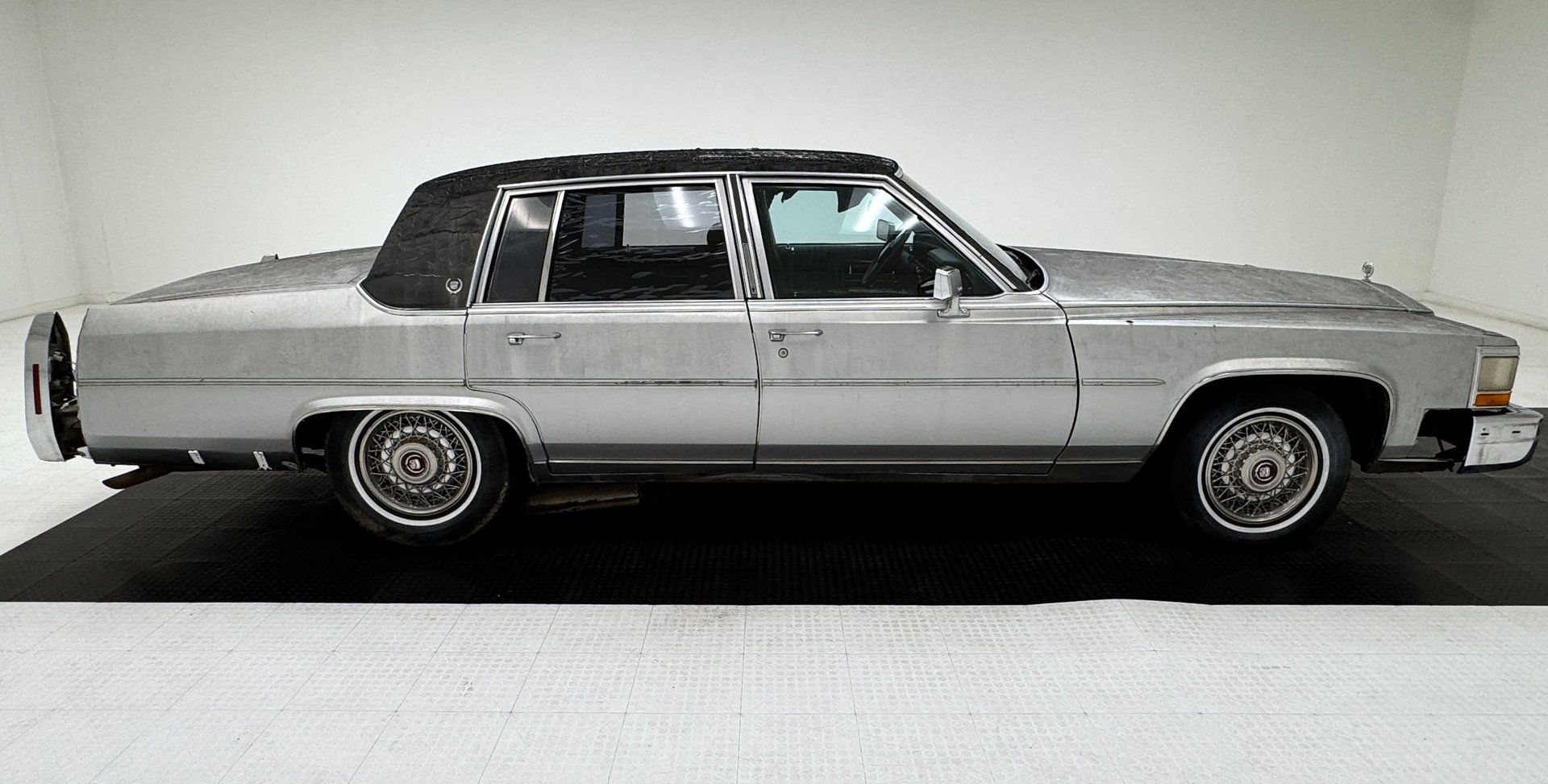 1989 Cadillac Fleetwood Brougham 4 Door Sedan, foto 6