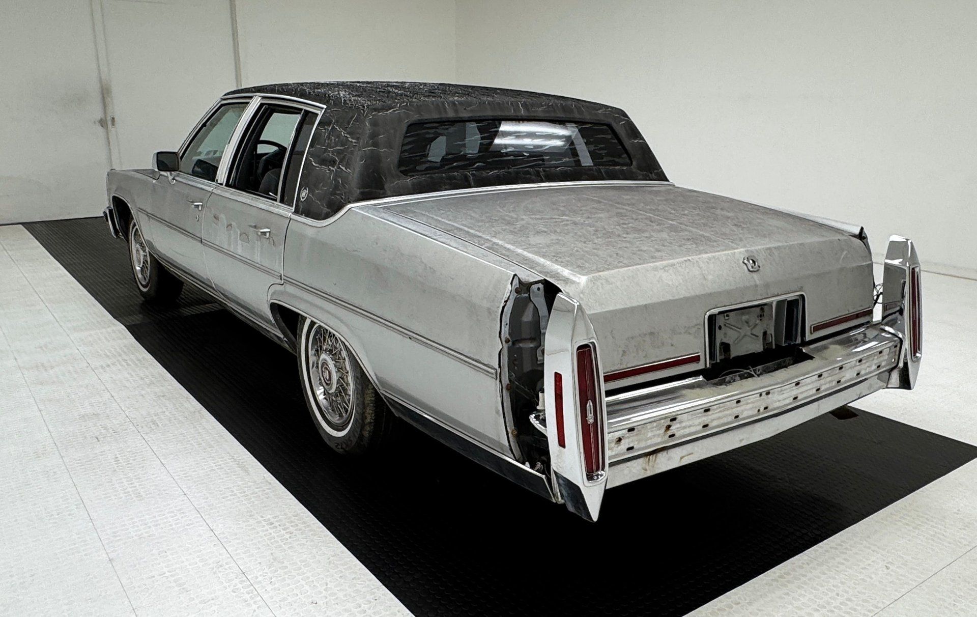 1989 Cadillac Fleetwood Brougham 4 Door Sedan, foto 3