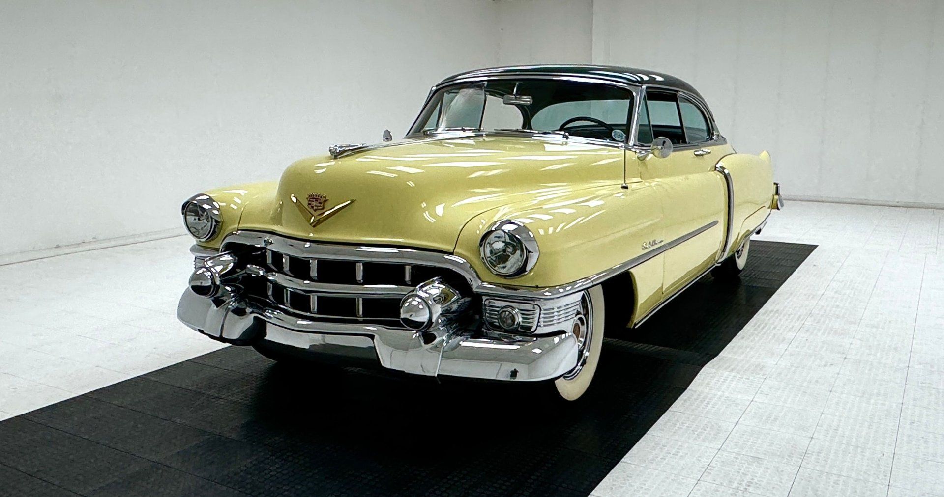 1953 Cadillac Series 62 Coupe Deville, foto 1