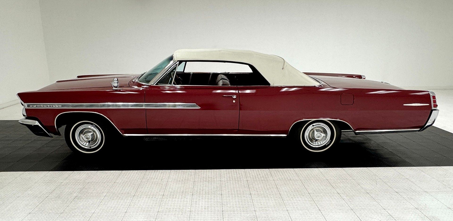 1963 Pontiac Bonneville Convertible, foto 3