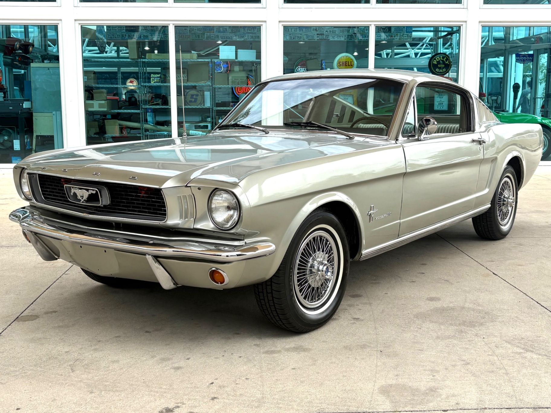 1966 Ford Mustang Base, foto 1