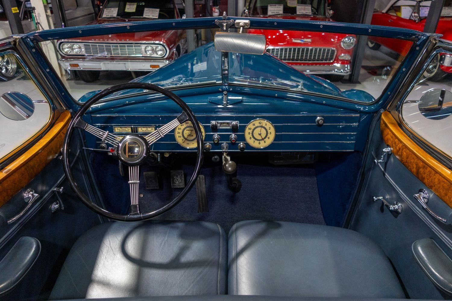1937 Cadillac Series 75 Convertible Sedan with Imperial Divi, foto 3