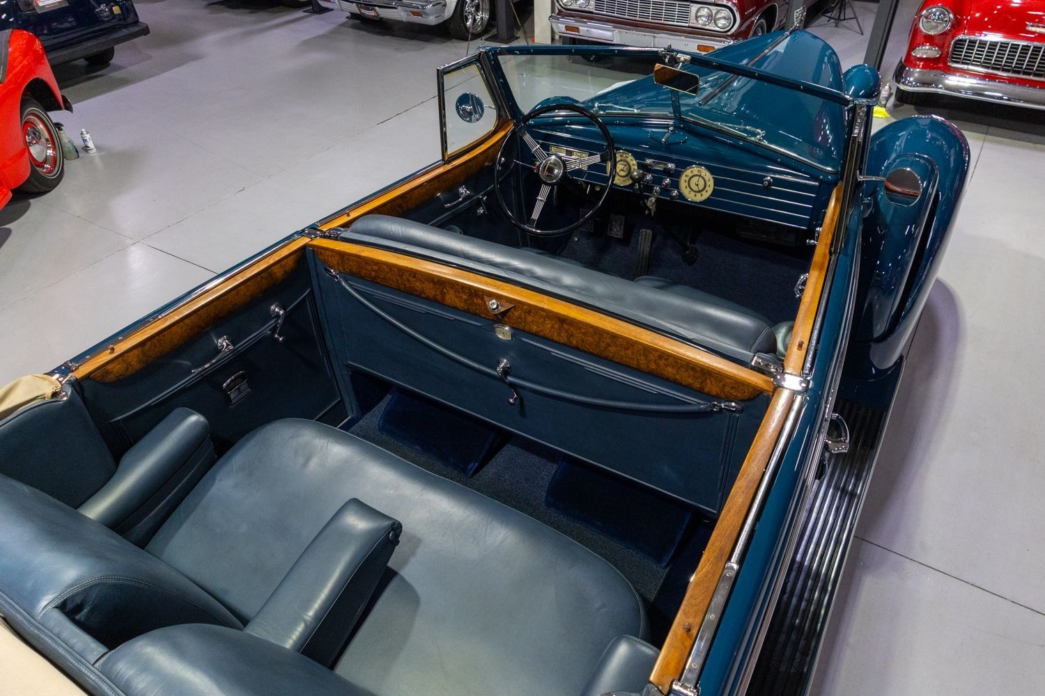 1937 Cadillac Series 75 Convertible Sedan with Imperial Divi, foto 2