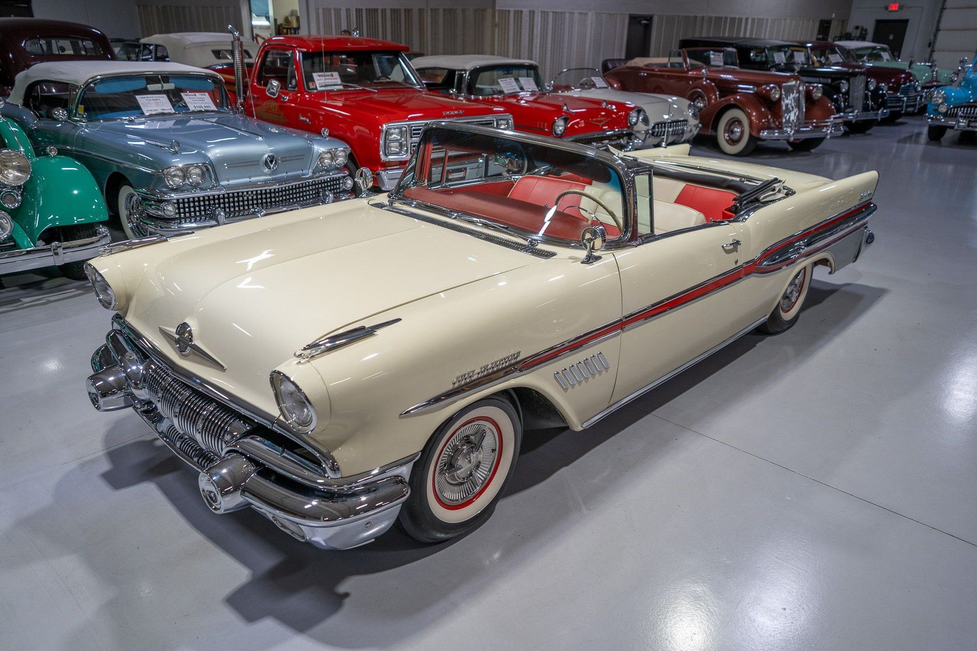 1957 Pontiac Bonneville Convertible, foto 5
