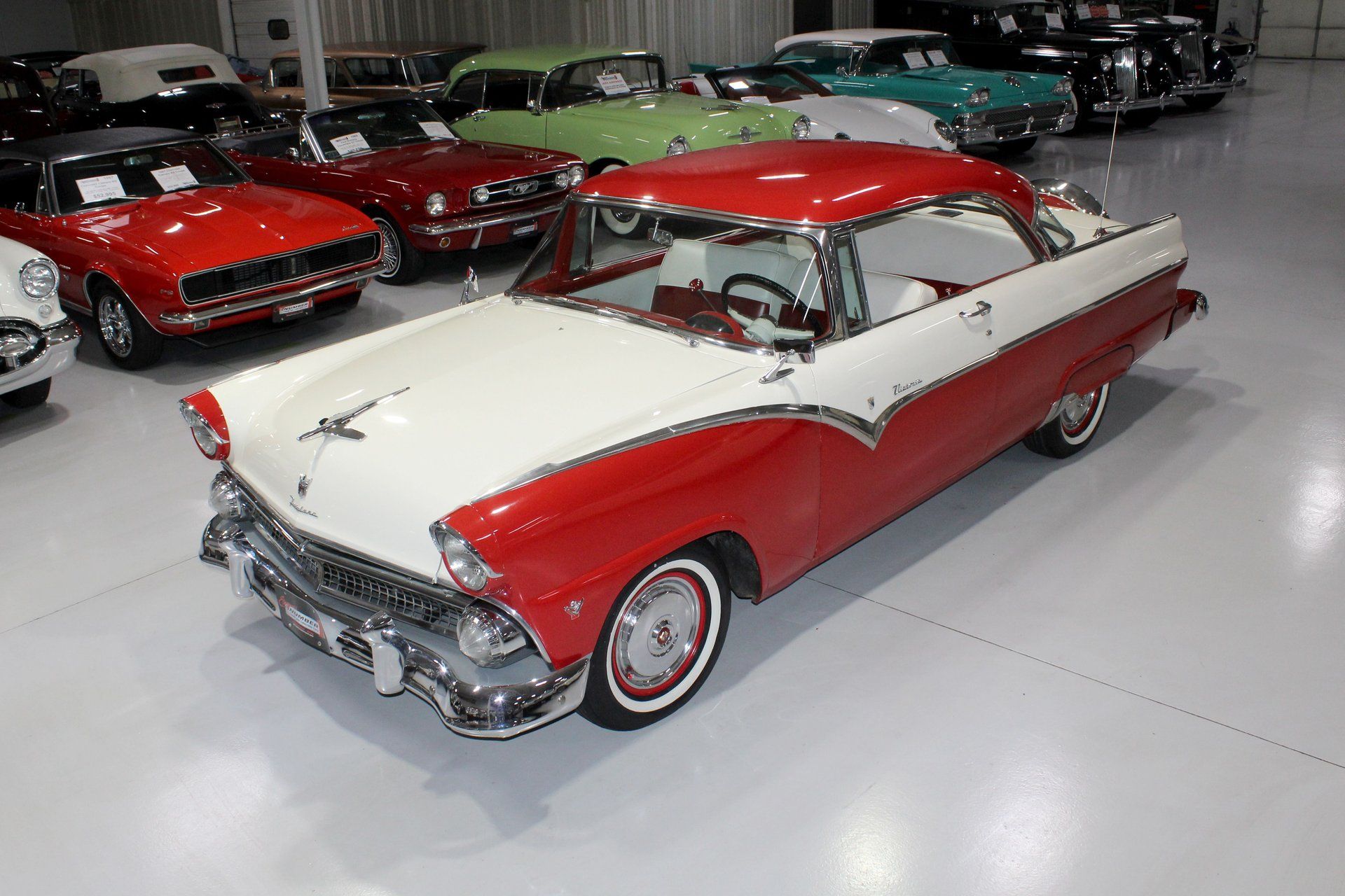 1955 Ford Fairlane Victoria, foto 1