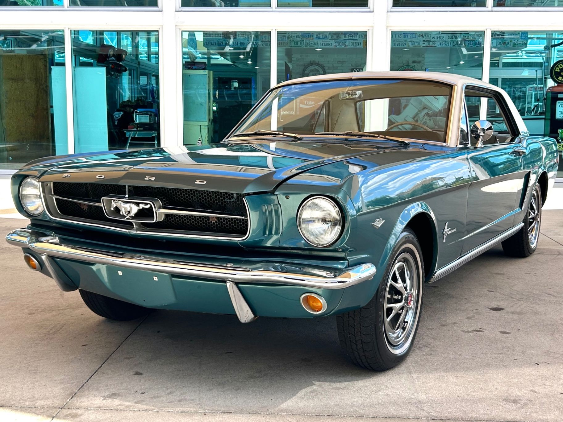1965 Ford Mustang Base, foto 1