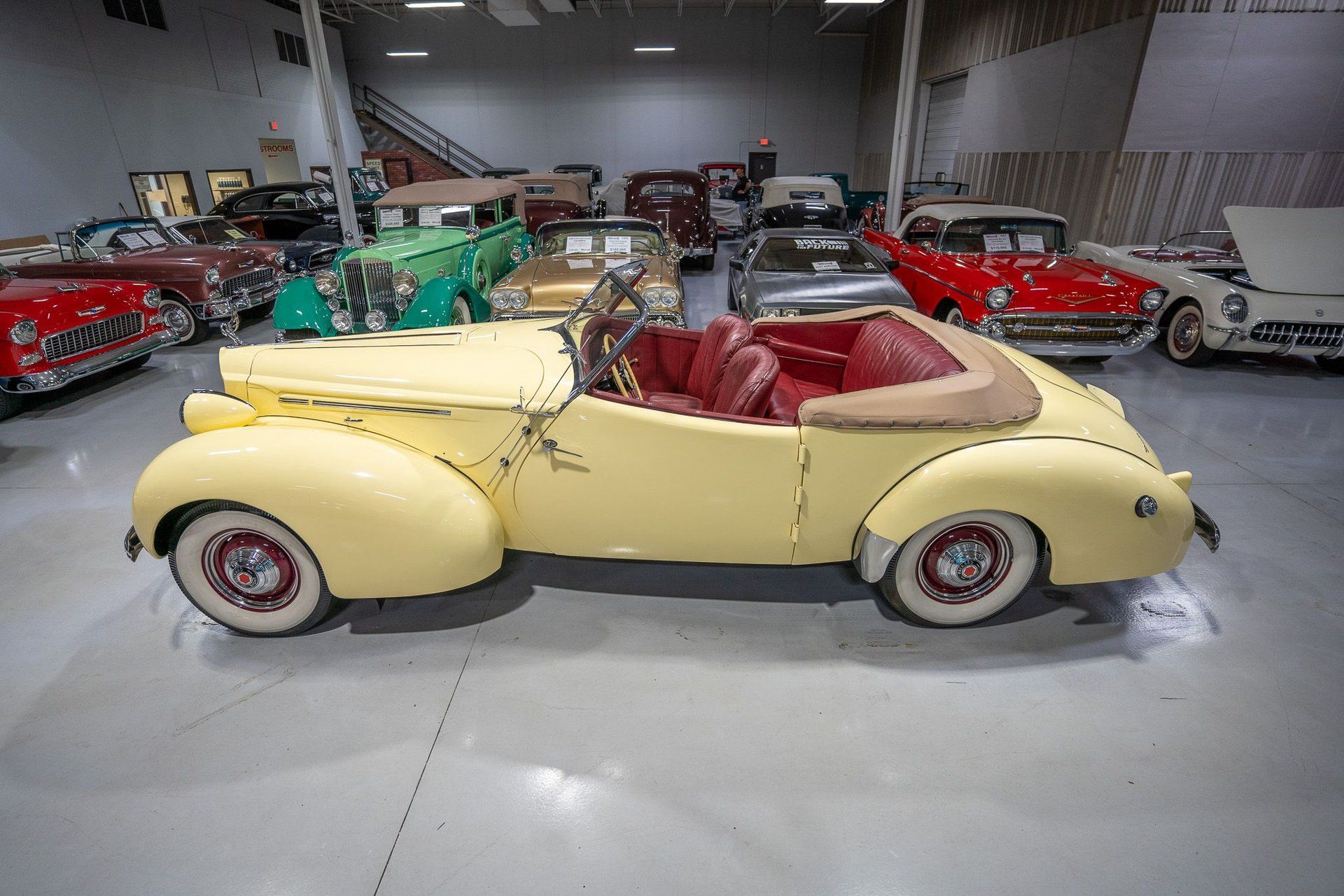 1939 Packard Series 1701 One-Twenty Darrin, foto 12
