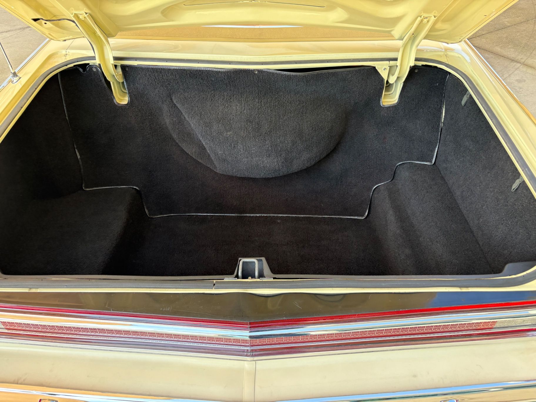 1976 Lincoln Continental Town Coupe, foto 9
