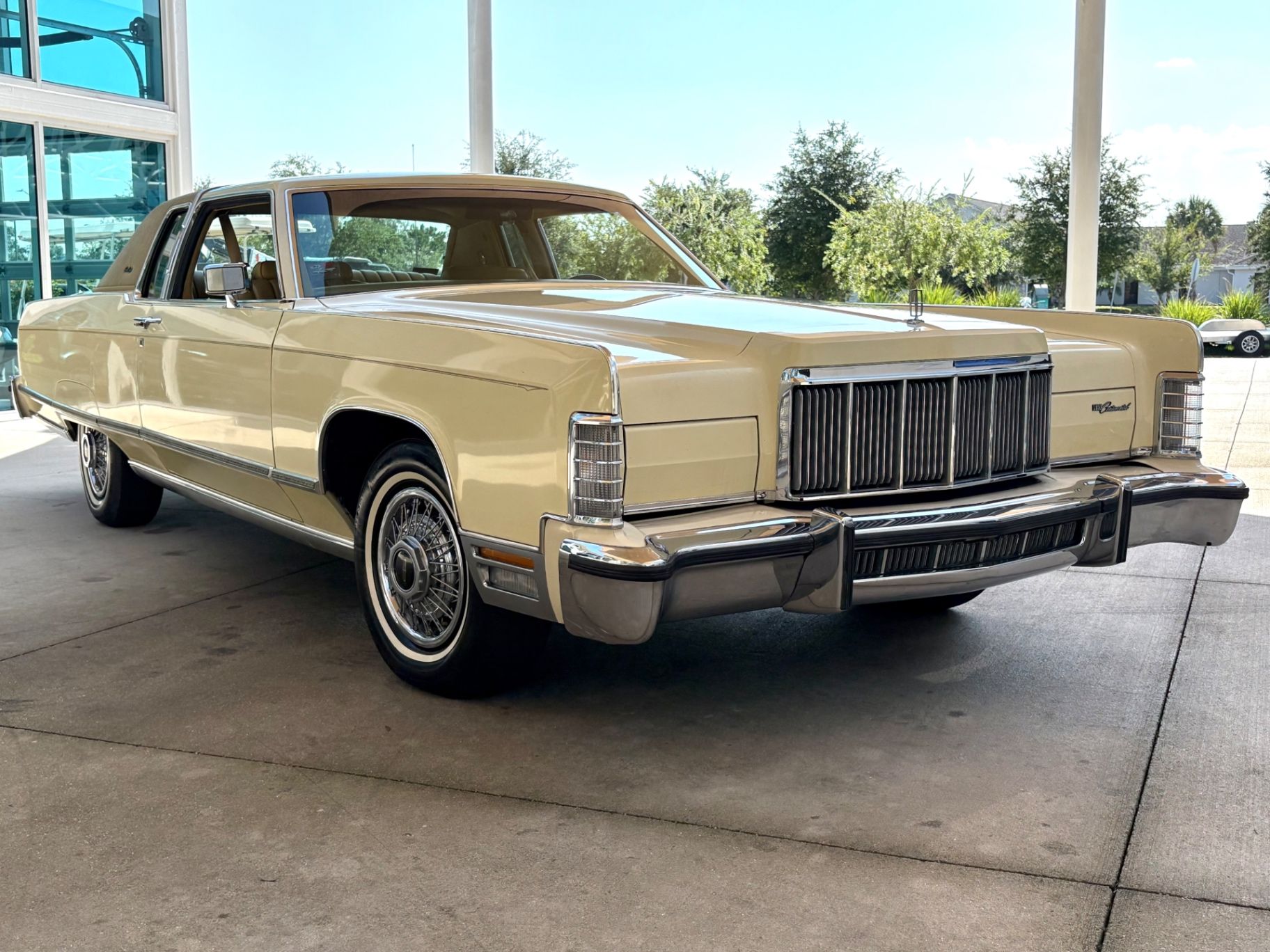1976 Lincoln Continental Town Coupe, foto 4