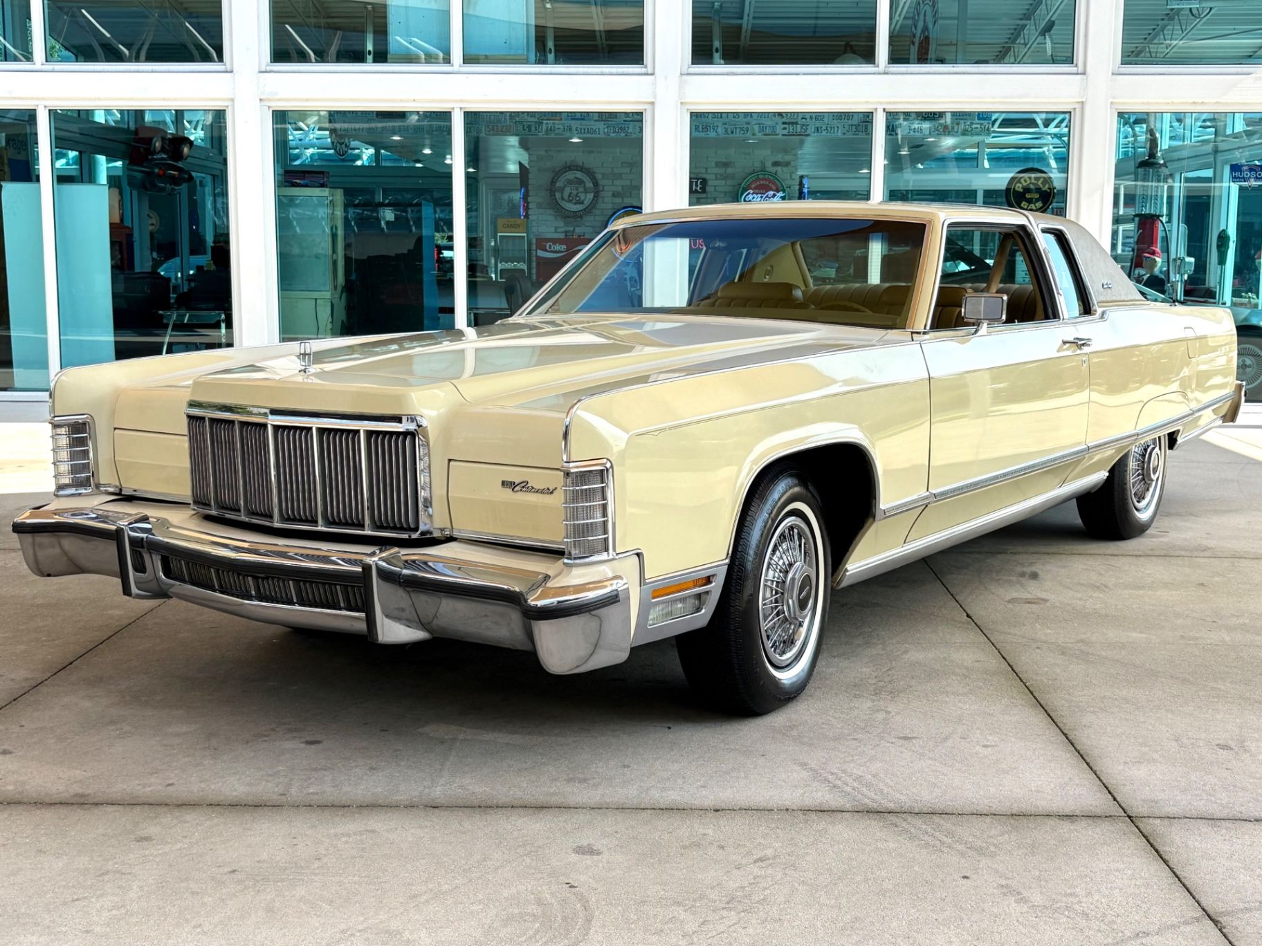 1976 Lincoln Continental Town Coupe, foto 1