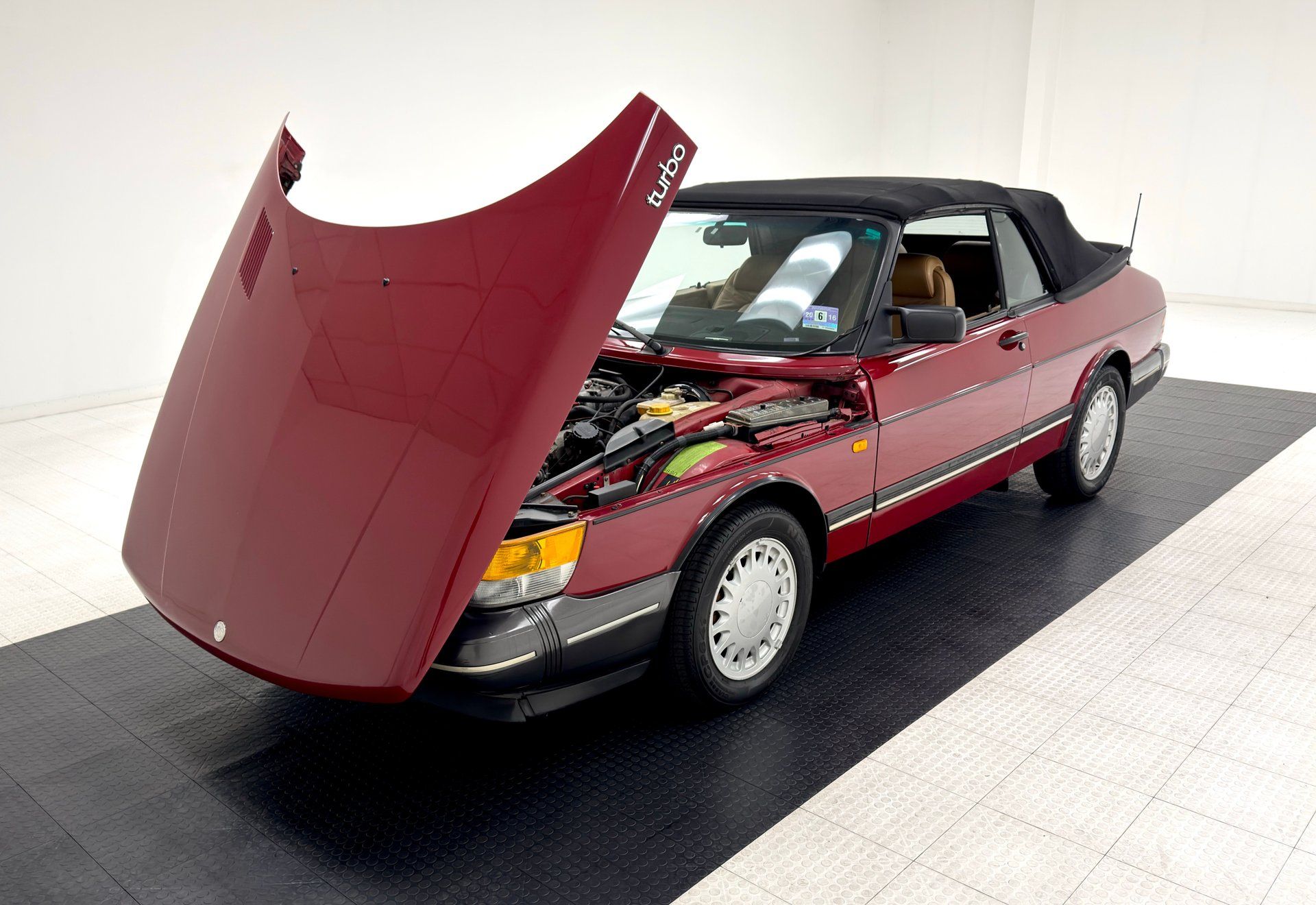 1988 Saab 900 Turbo Convertible, foto 2