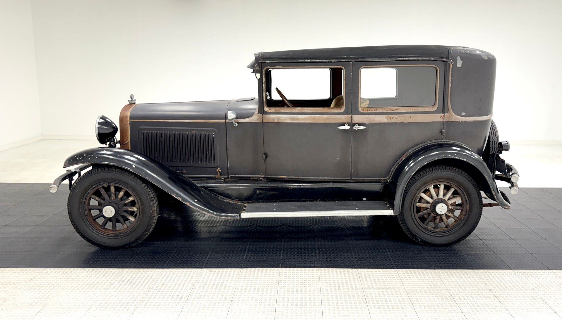 1929 Overland Whippet 98A Series Sedan, foto 2