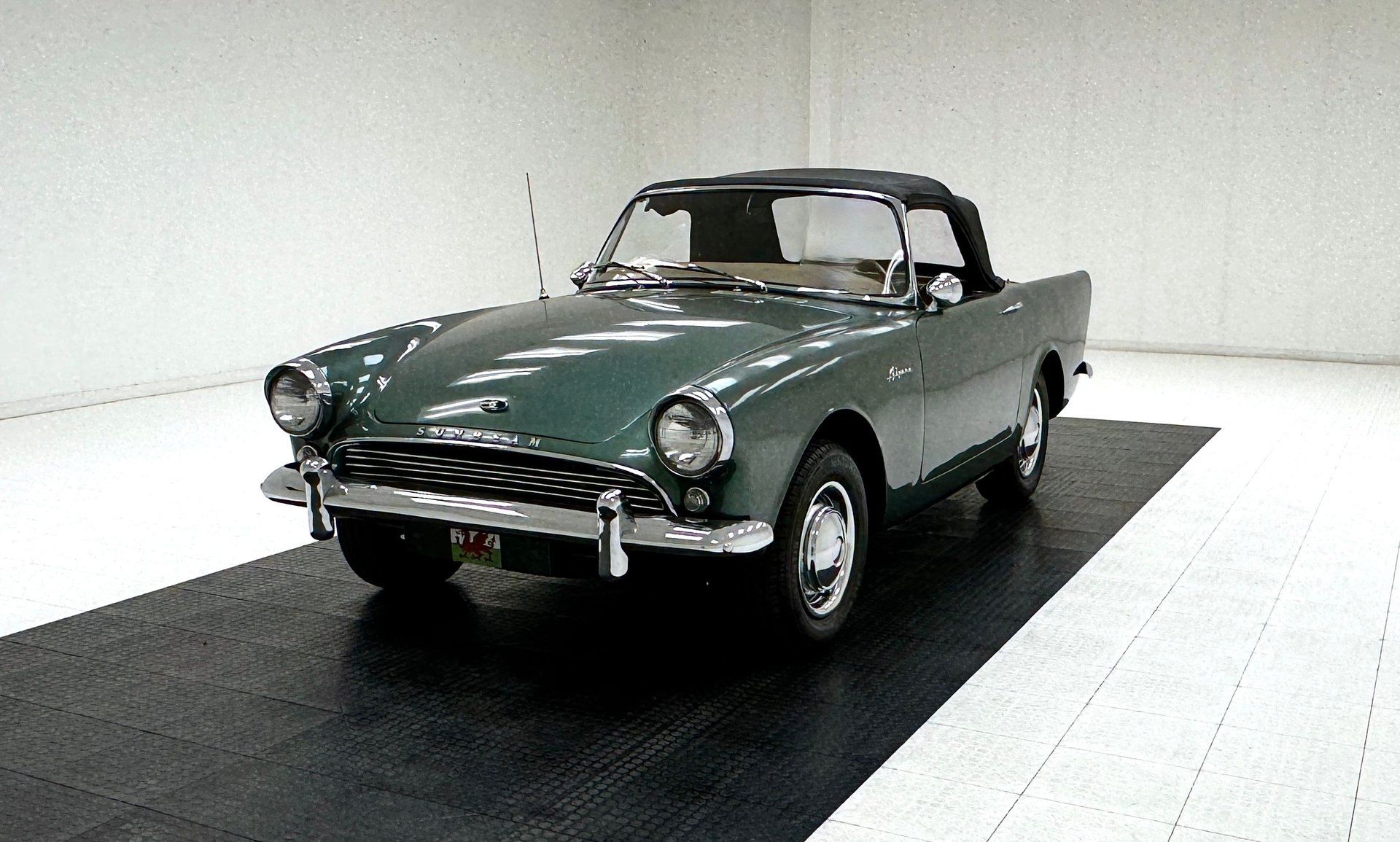 1965 Sunbeam Alpine Convertible, foto 1