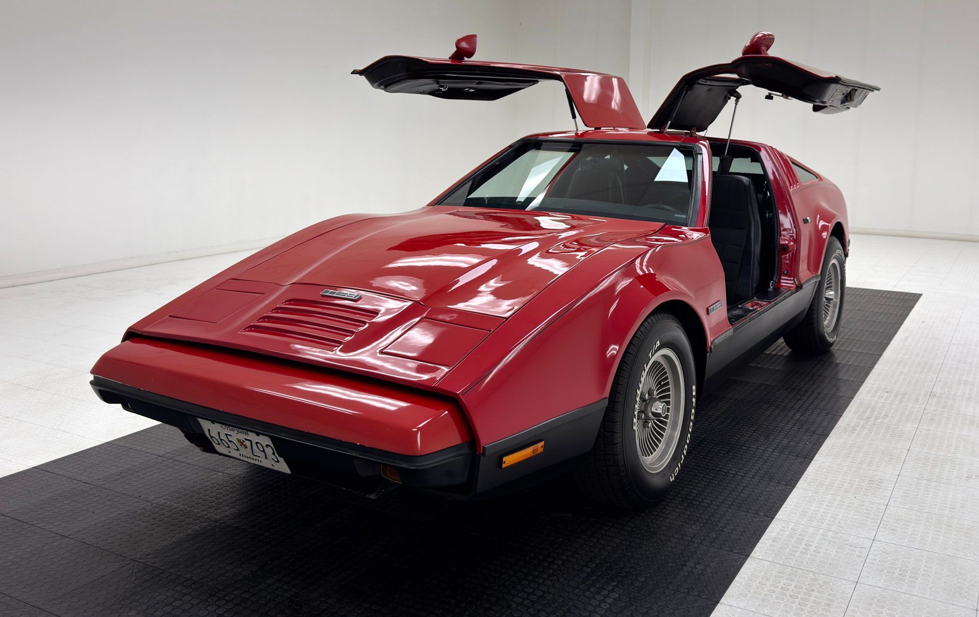 1975 Bricklin SV-1, foto 2