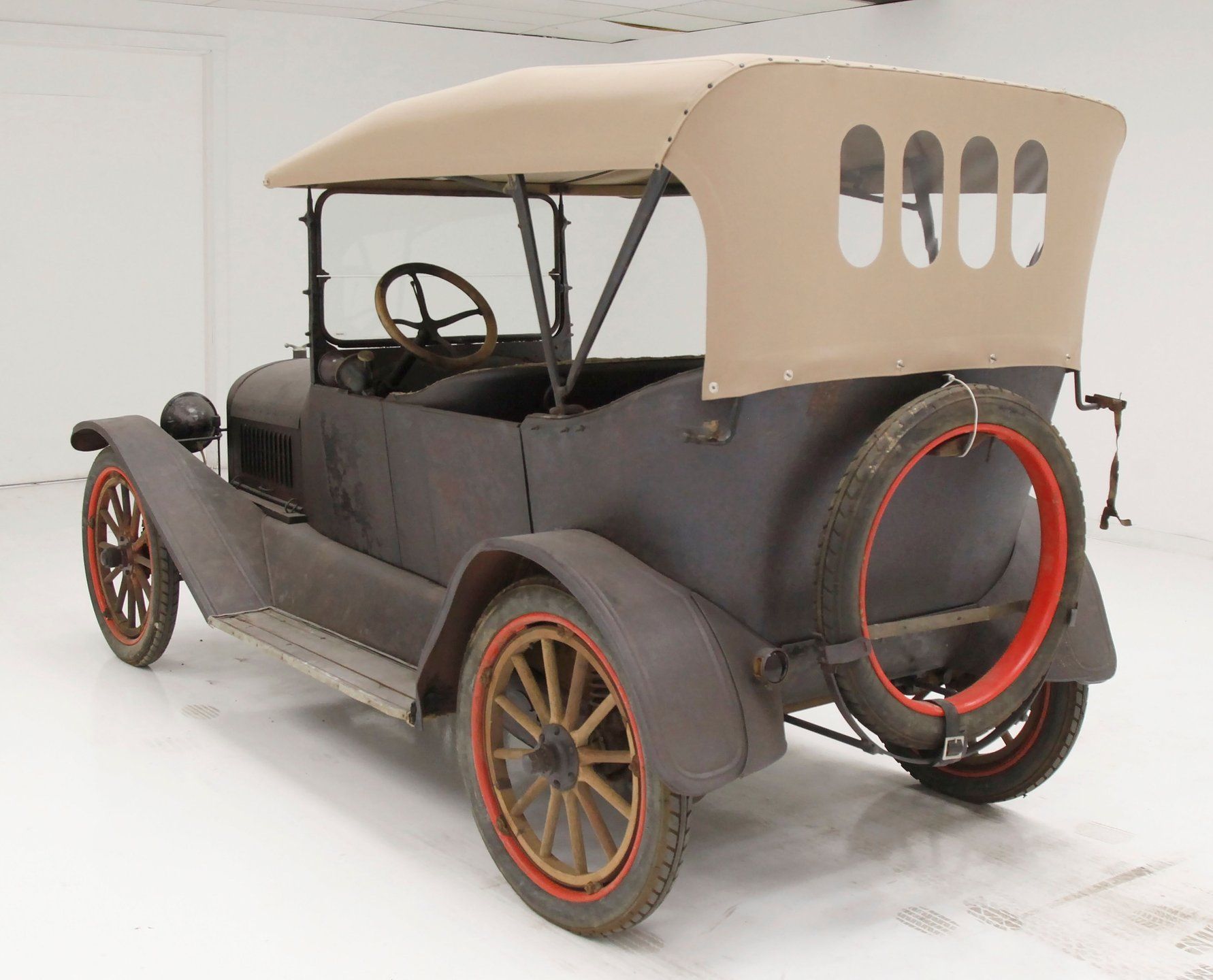 1916 Metz Model 25 Touring, foto 3