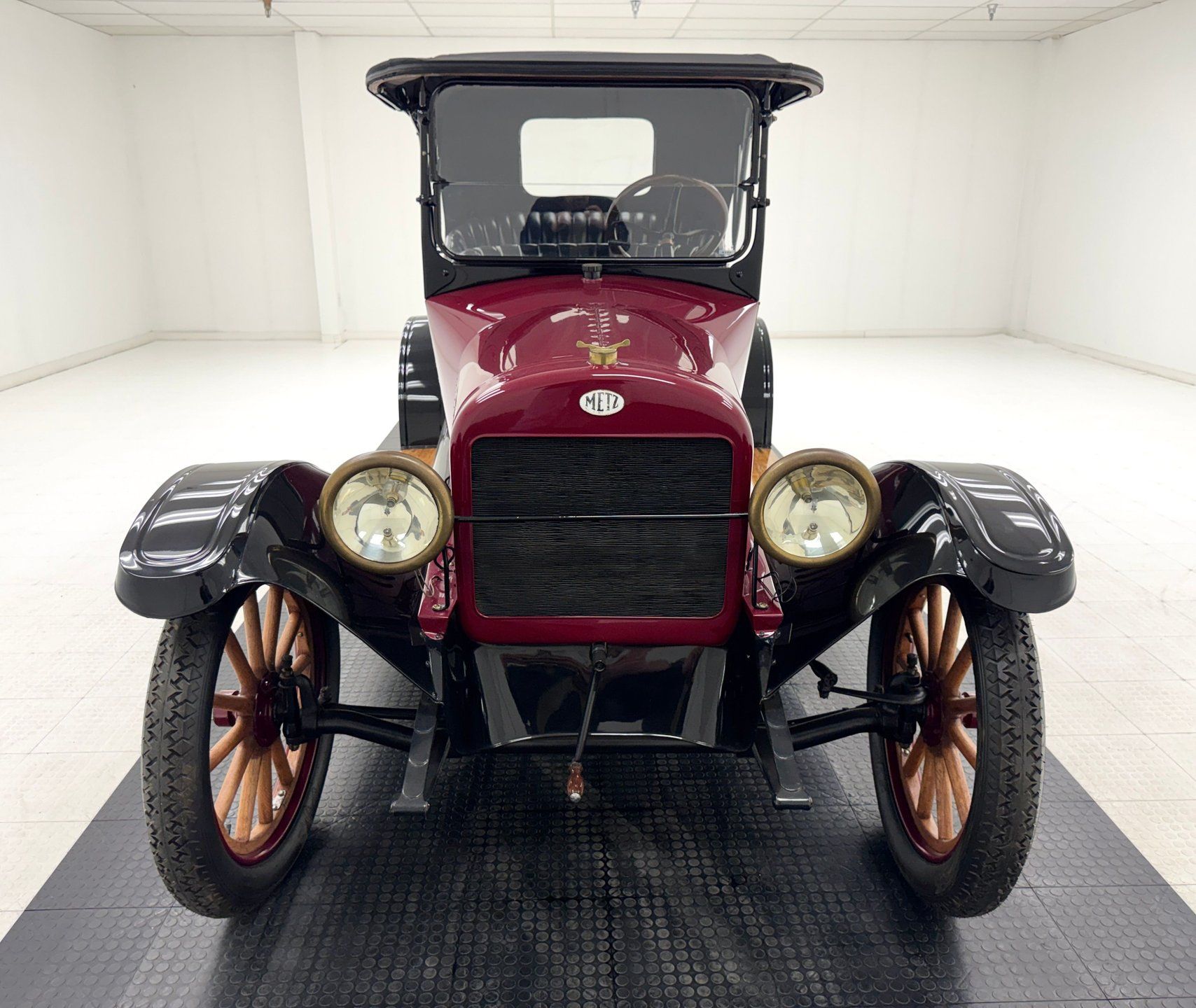 1917 Metz Model 25 Touring, foto 11